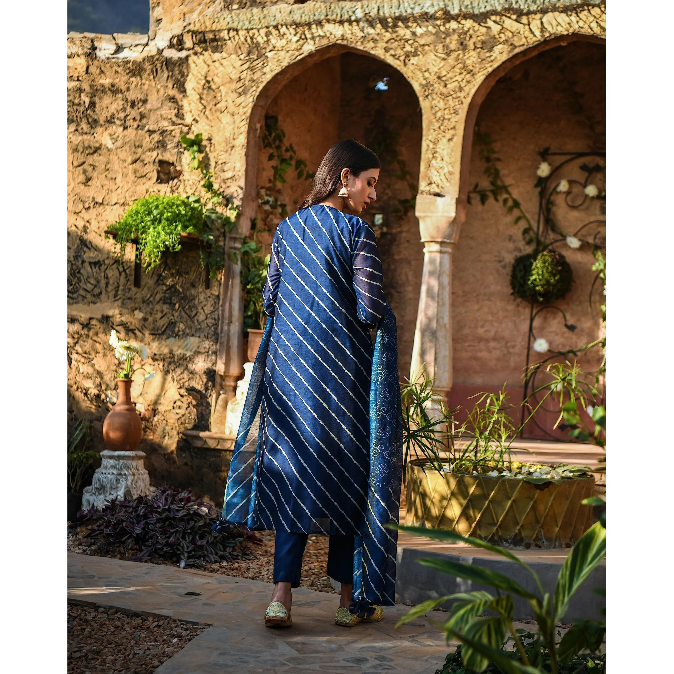 GoSriKi Women's Cotton Blend Straight Printed Kurta with Pant & Dupatta (Doremi Navy-GS_5XL_Navy Blue_XXXXX-Large)
