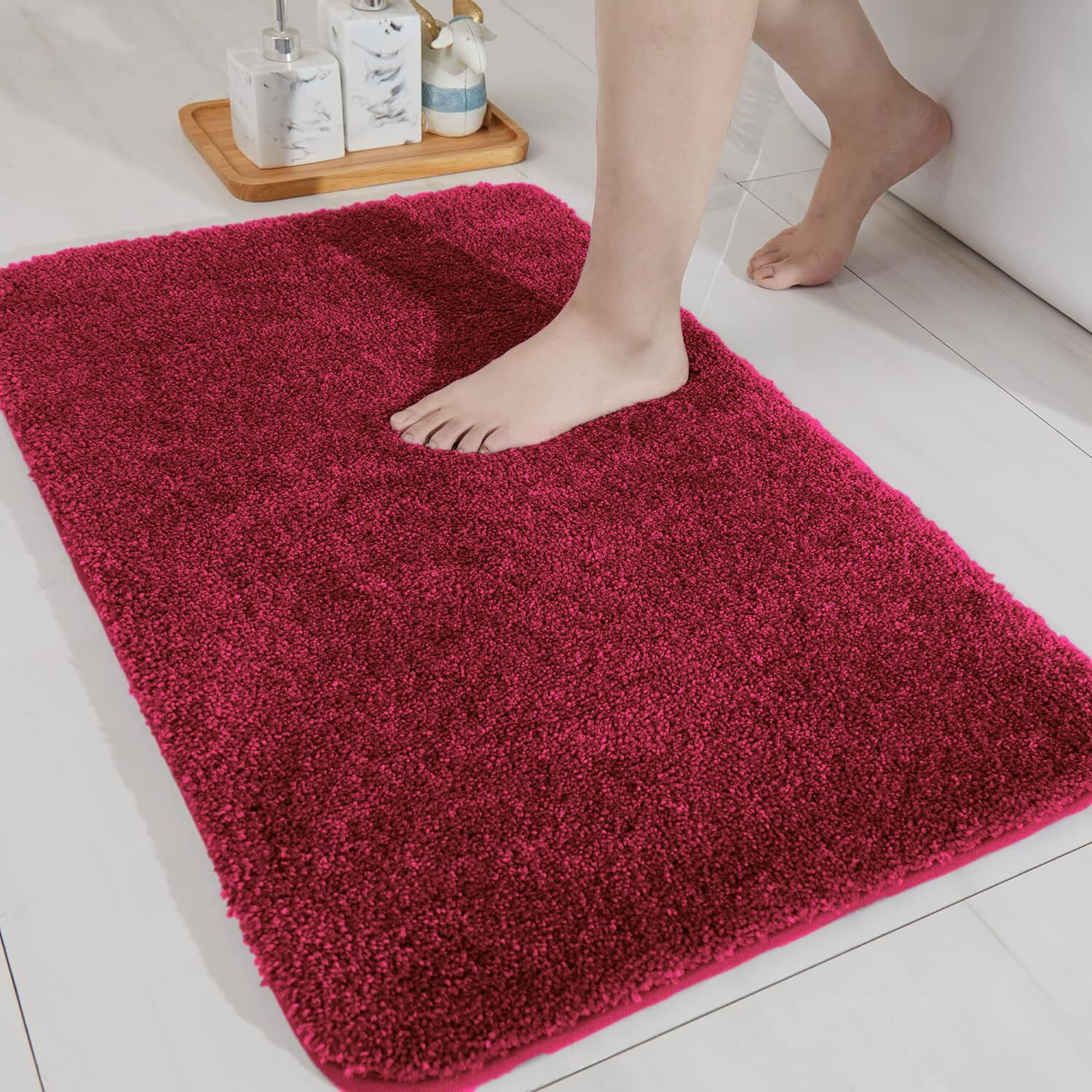LUXE HOME INTERNATIONAL Bath Microfibre Rectangular Mat Super Soft Anti Skid Newman Mats for Bathroom (40x60 cm, Maroon)