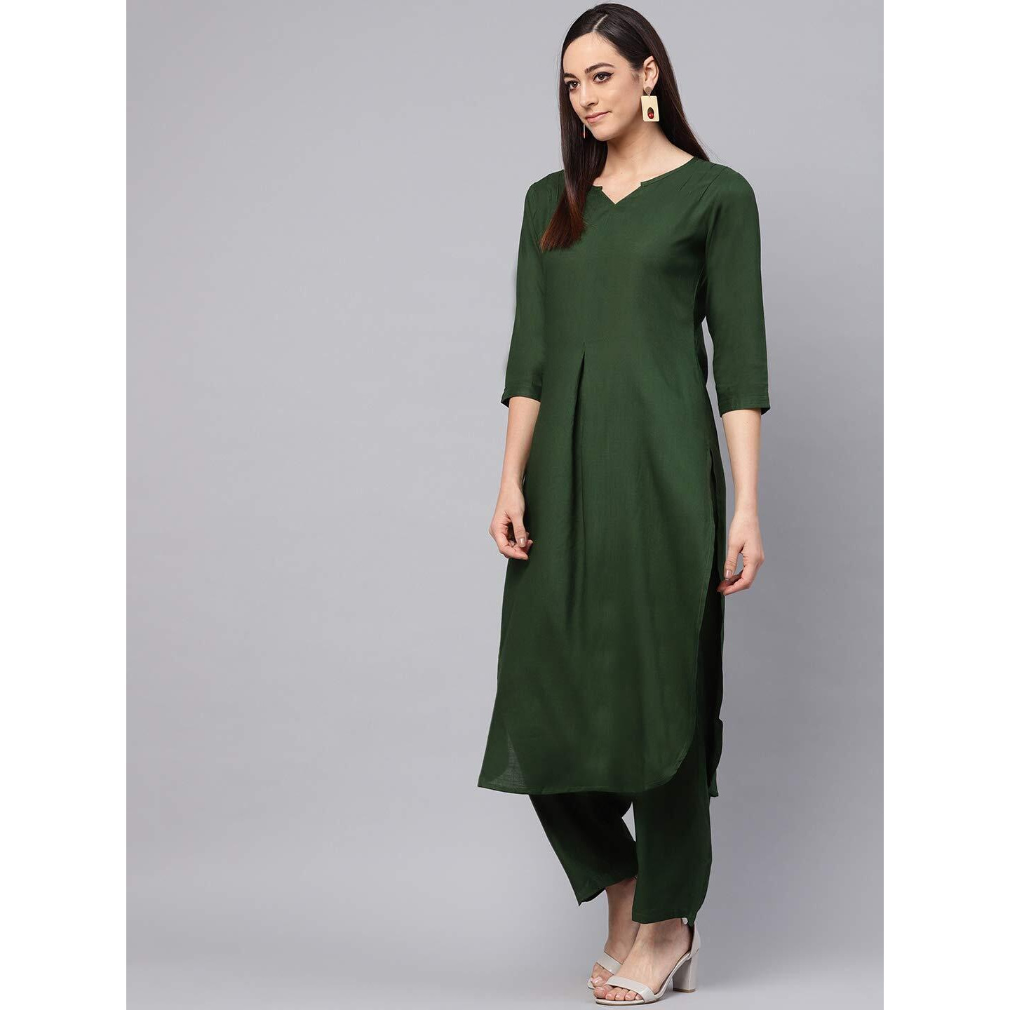 idaLia Green Rayon Straight Solid Kurta Set for Women Stylish Boat Neck Design Kurta Set with Pant