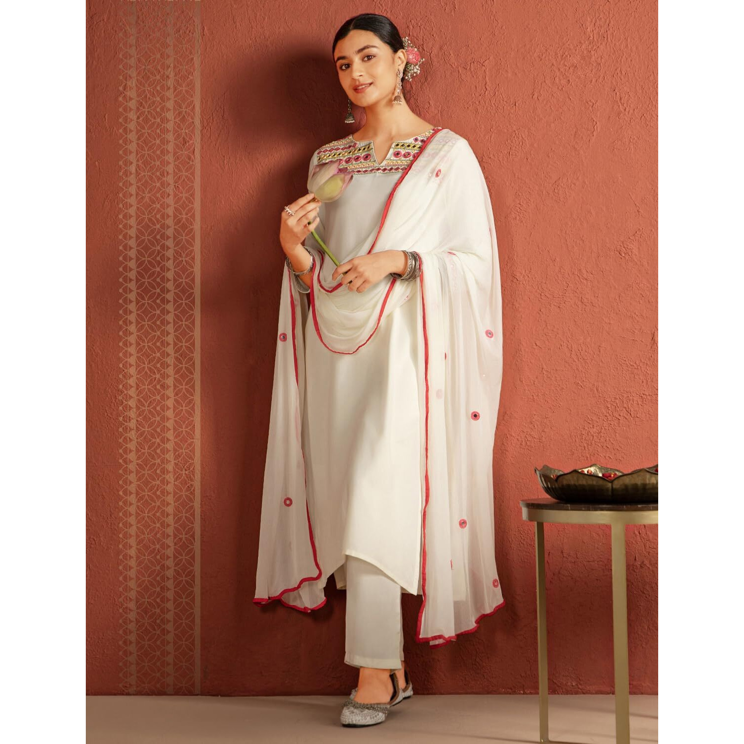 Kaari Rayon Staple Women's Kurta Set (KAAAW24WSKD-92030_Frangipani Cream _S)