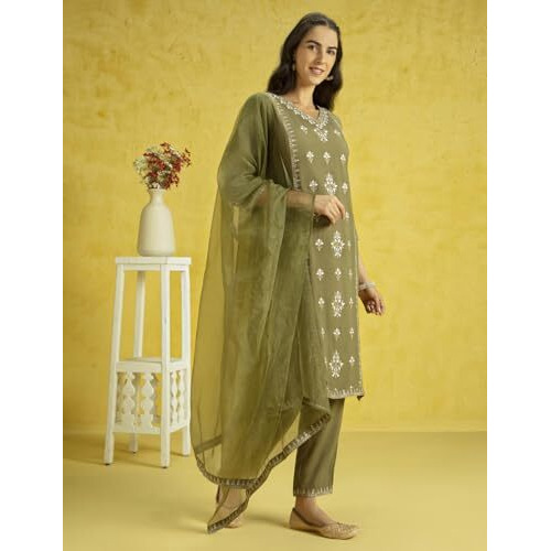 Kaari Rayon Staple 3 PCS Women Kurta Set (KAAAW24WSKD-82020_Mehendi Green_L)