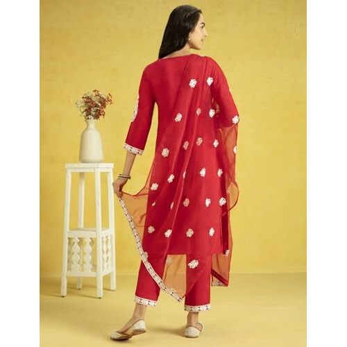 Kaari Rayon Staple 3 PCS Women Kurta Set (KAAAW24WSKD-82023_Indian Chilli Red
