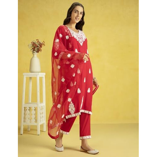 Kaari Rayon Staple 3 PCS Women Kurta Set (KAAAW24WSKD-82023_Indian Chilli Red