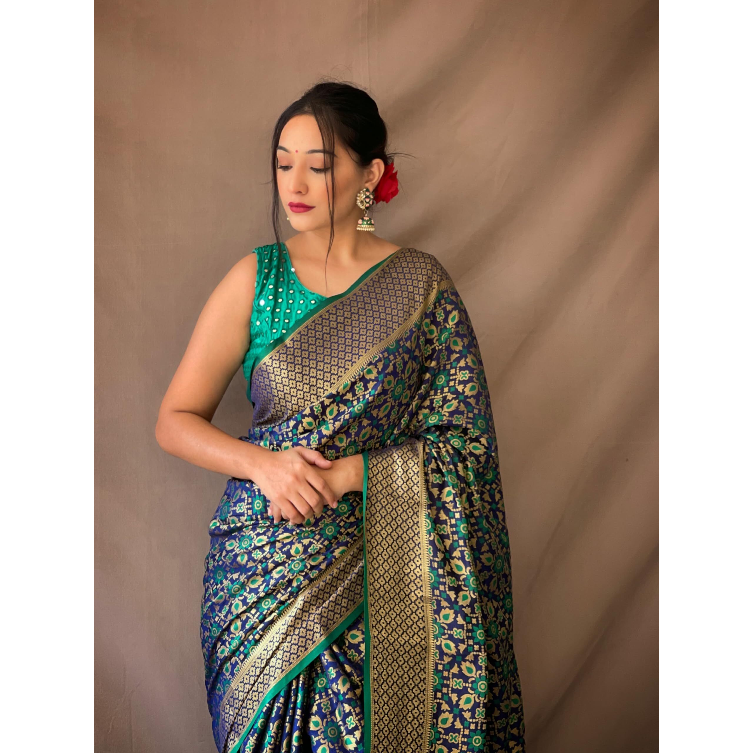 SGF11 Womens Kanjivaram patola Soft Lichi Silk Sarees With Unstitched Blouse Piece (Dark Blue/Green)