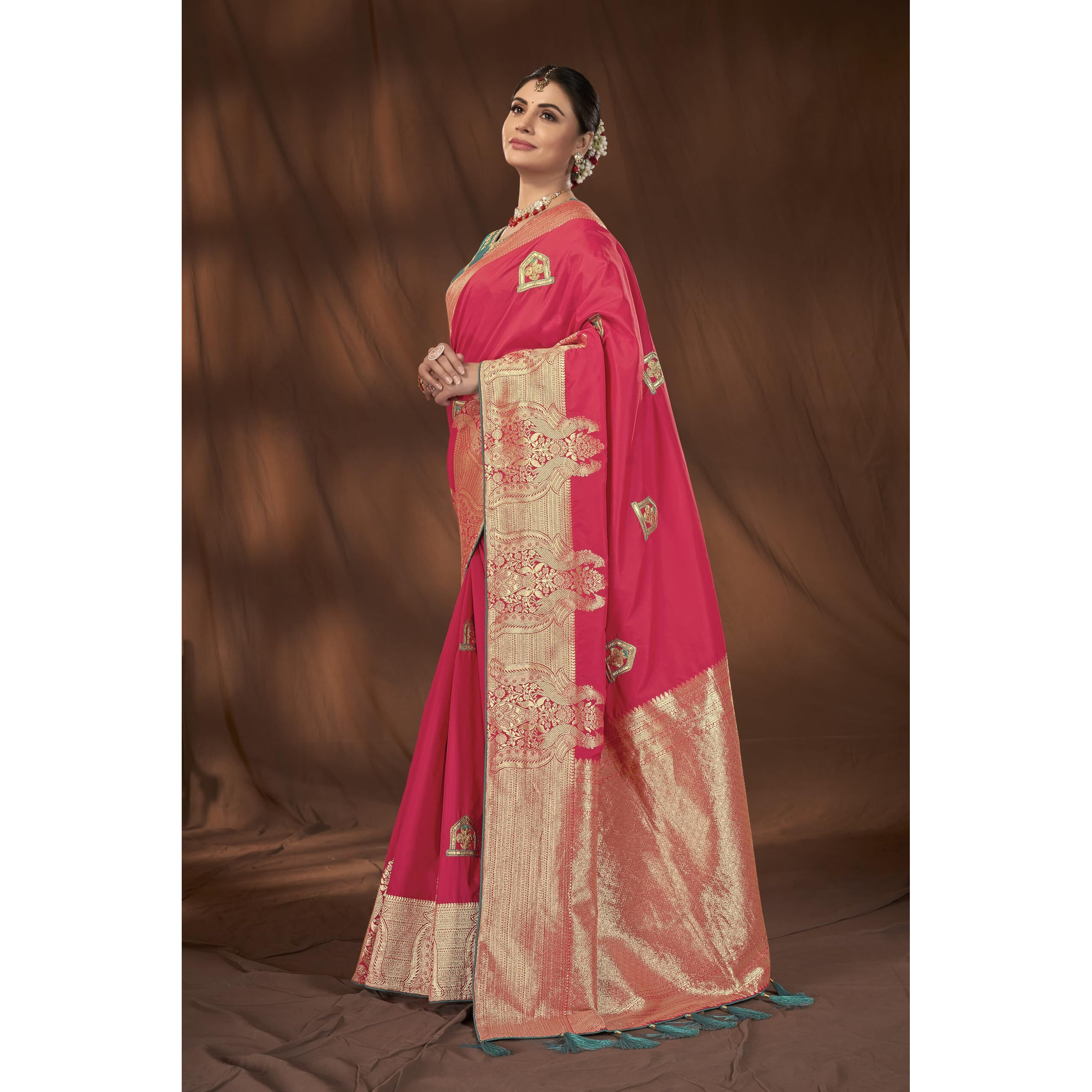 MANOHARI Banarasi Silk Woven Saree With Heavy Embroidery Blouse Piece_Mn1886 - Women, Pink
