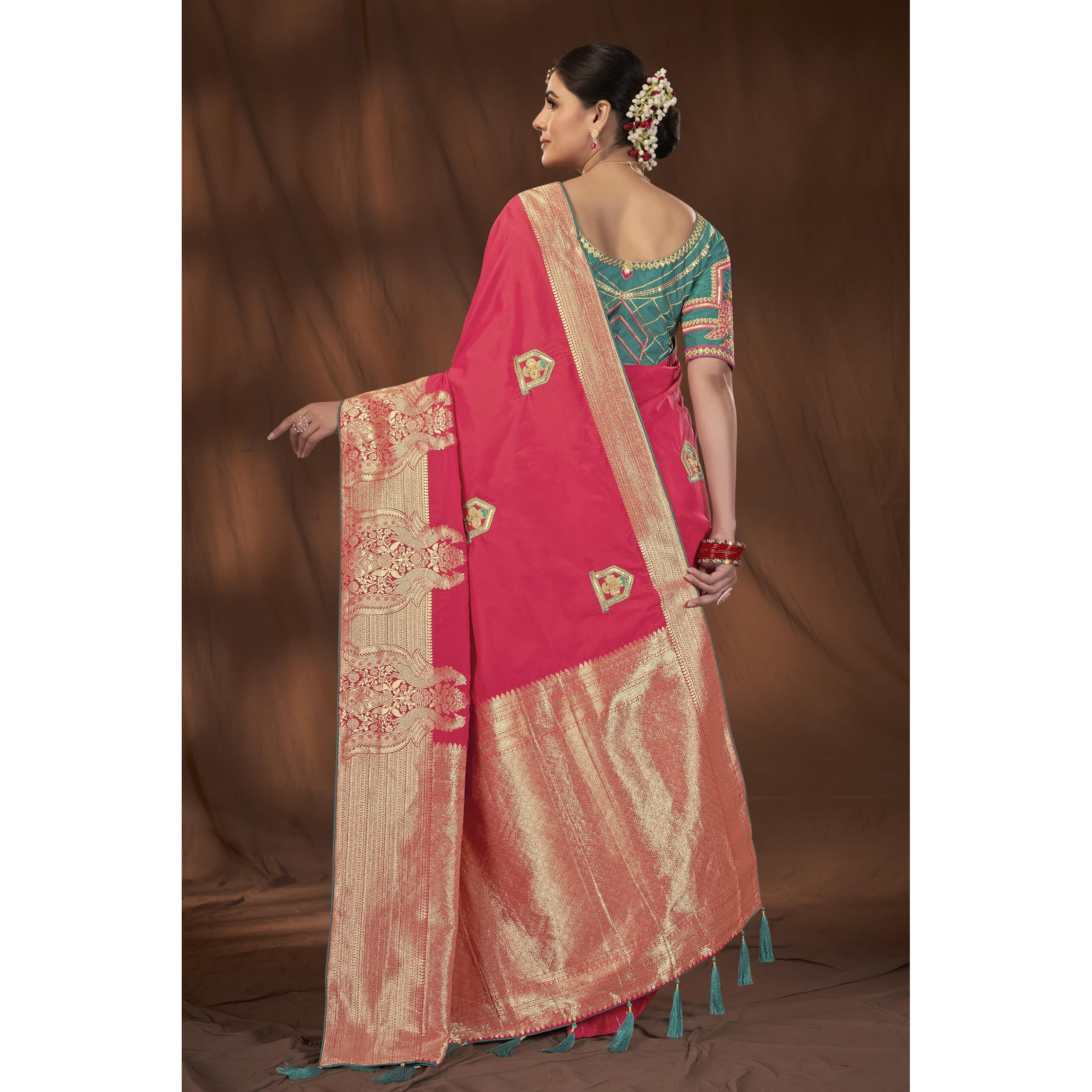 MANOHARI Banarasi Silk Woven Saree With Heavy Embroidery Blouse Piece_Mn1886 - Women, Pink