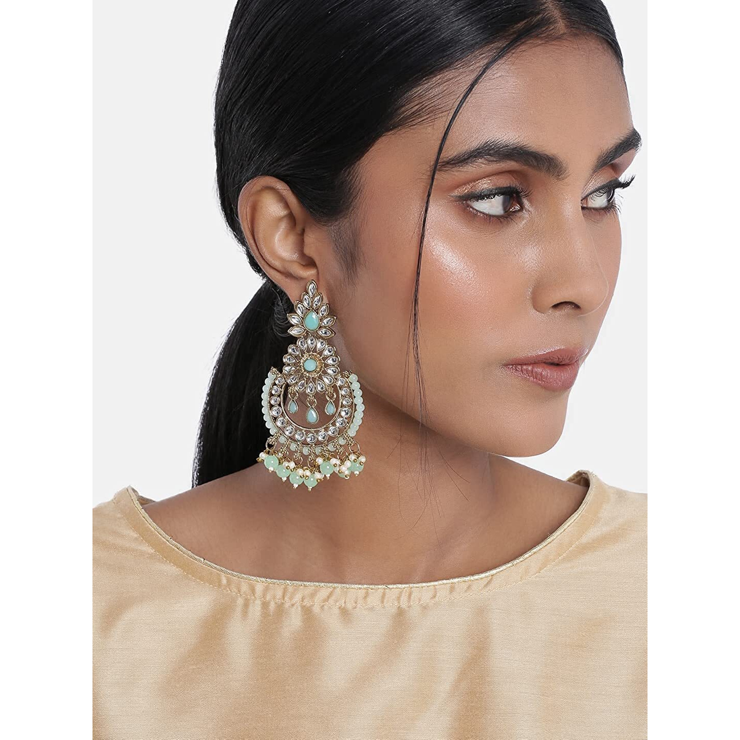 I Jewels 18K Gold Plated Traditional Handcrafted Earrings With Maang Tikka Encased with Faux Kundan & Pearl for Women/Girls (TE4001Min)
