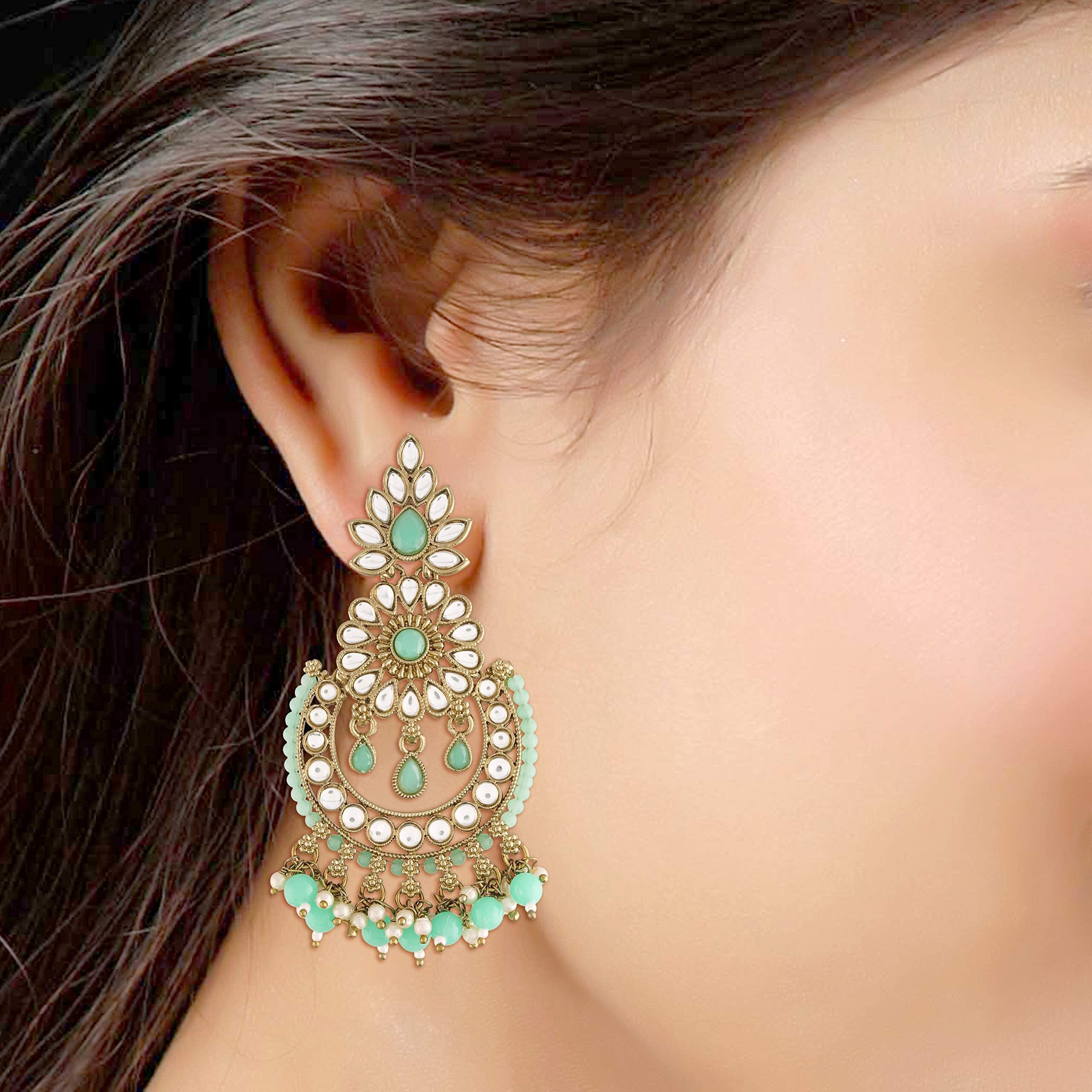 I Jewels 18K Gold Plated Traditional Handcrafted Earrings With Maang Tikka Encased with Faux Kundan & Pearl for Women/Girls (TE4001Min)