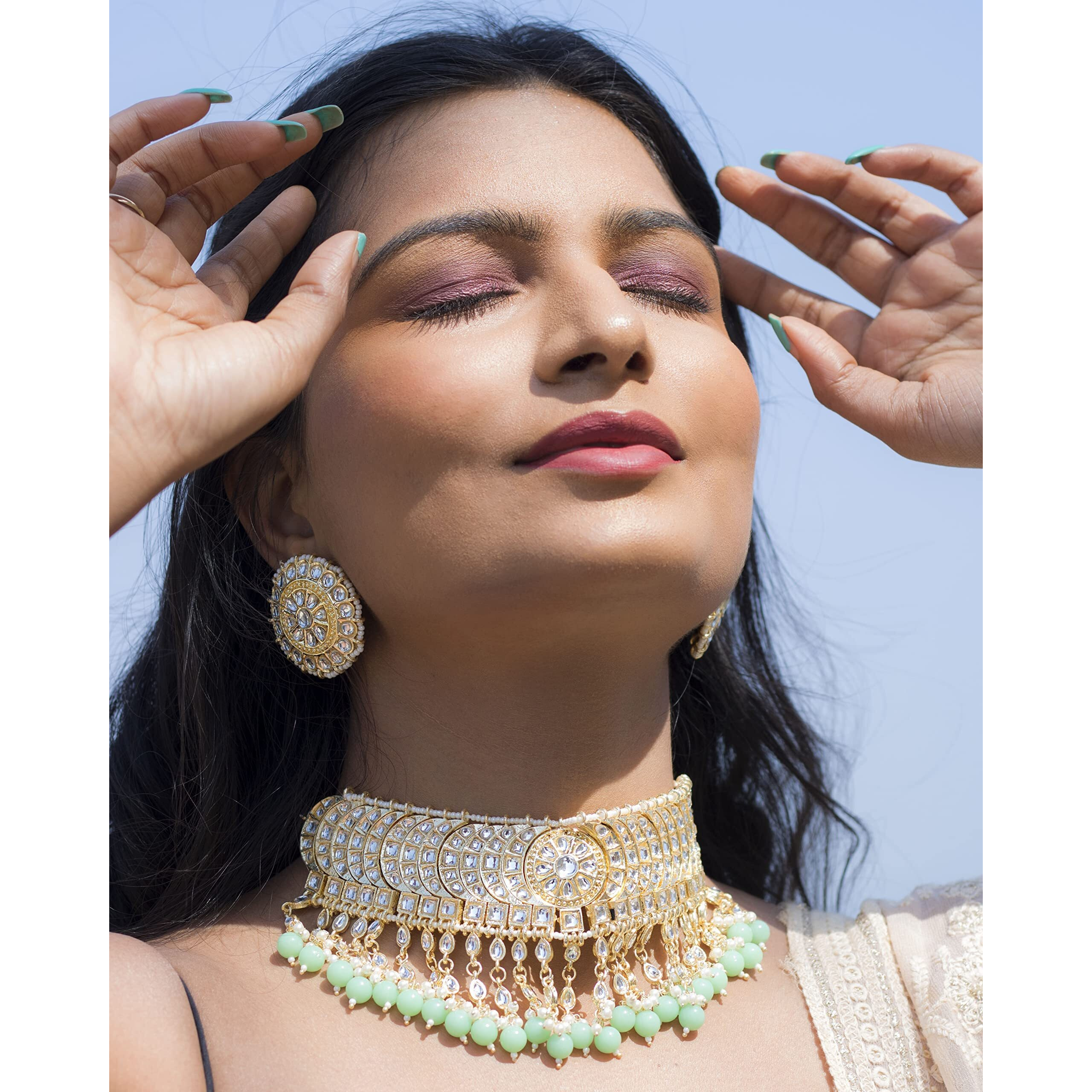I Jewels 18K Gold Plated Traditional Kundan & Pearl Studded Choker Necklace Set For Women/Girls (K7210Min)