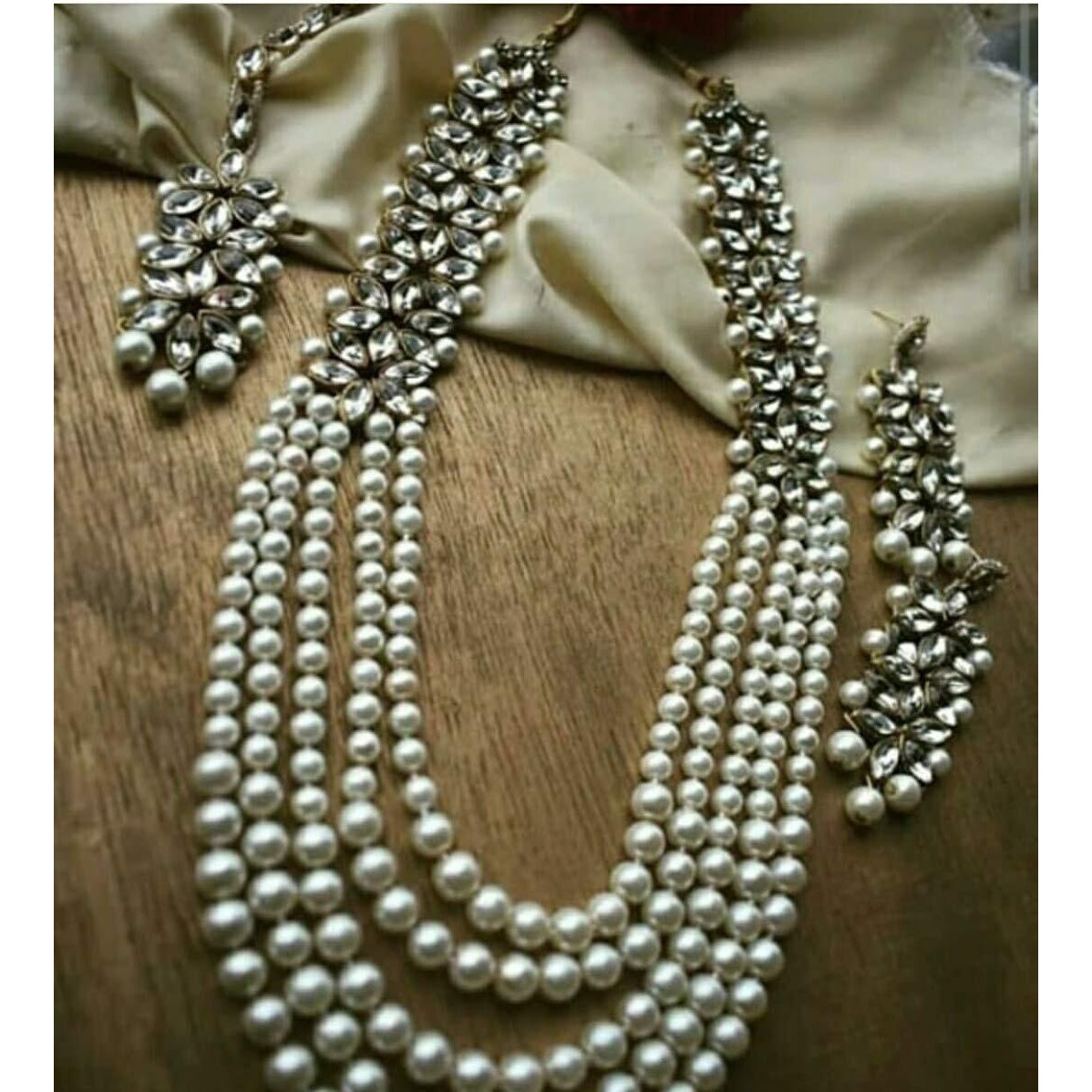 I Jewels 18K Gold Plated Traditional 5 Layers Kundan & Pearl Beaded Moti Raani Haar Necklace Jewellery Set For Women (ML164W)