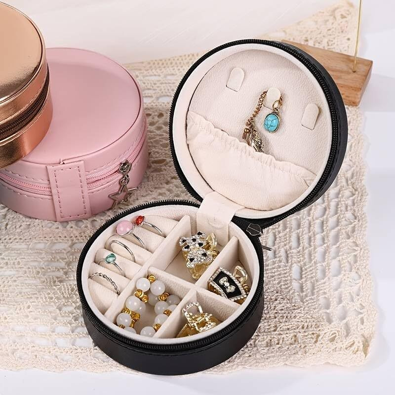 Awestuffs Jewellery Travel Case, Small Jewelry Box, Traveling Jewelry Organizer, PU Leather Storage Box, Portable Jewellery Storage Holder (Black)