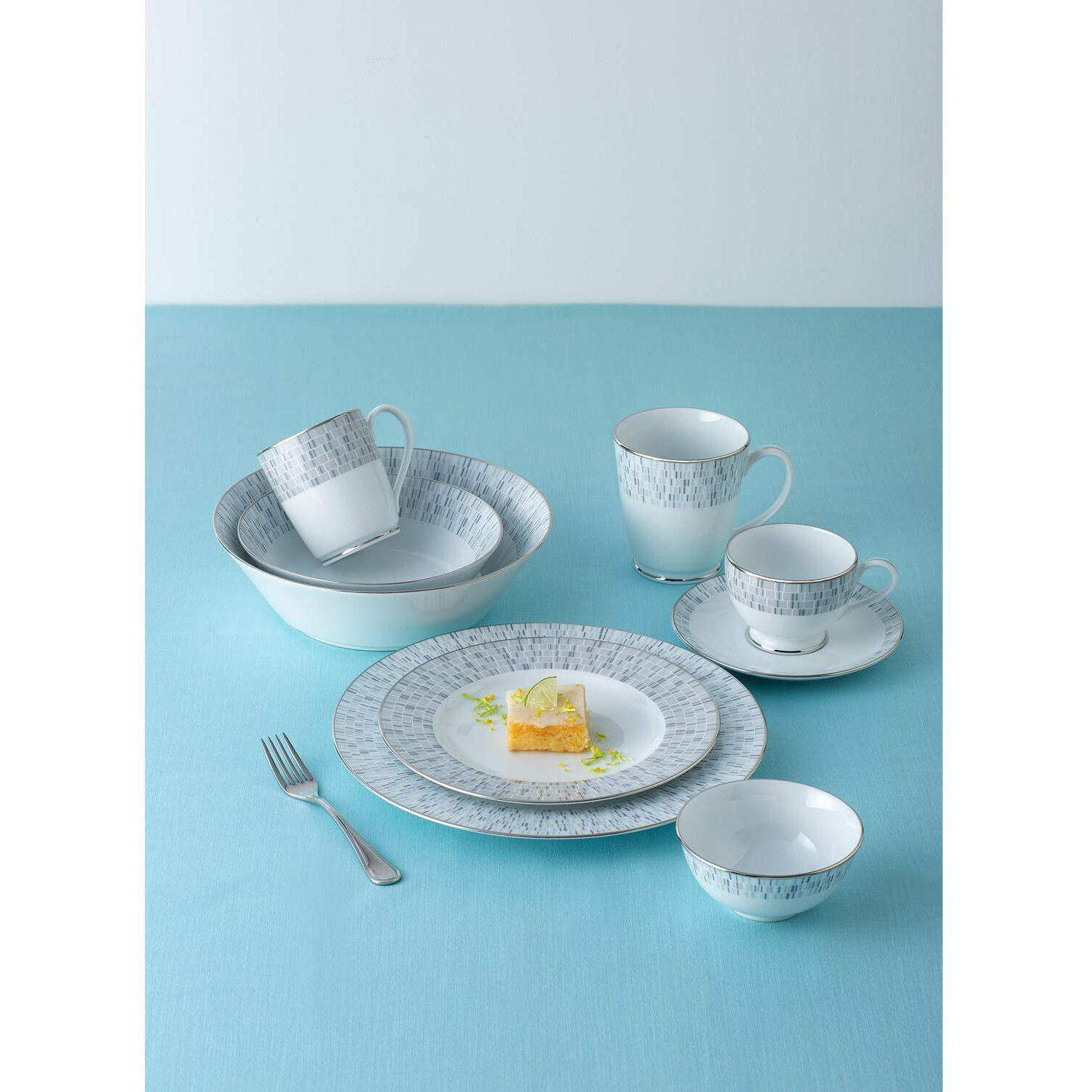 Noritake Japan - Porcelain Tea And Coffee Mug Set Of 6 - Kitchen & Dining Luxury Gold Tableware White Tea Mug Cup Set - Ville De Platine Hearth Collection Coffee Tea Set - 295 Ml