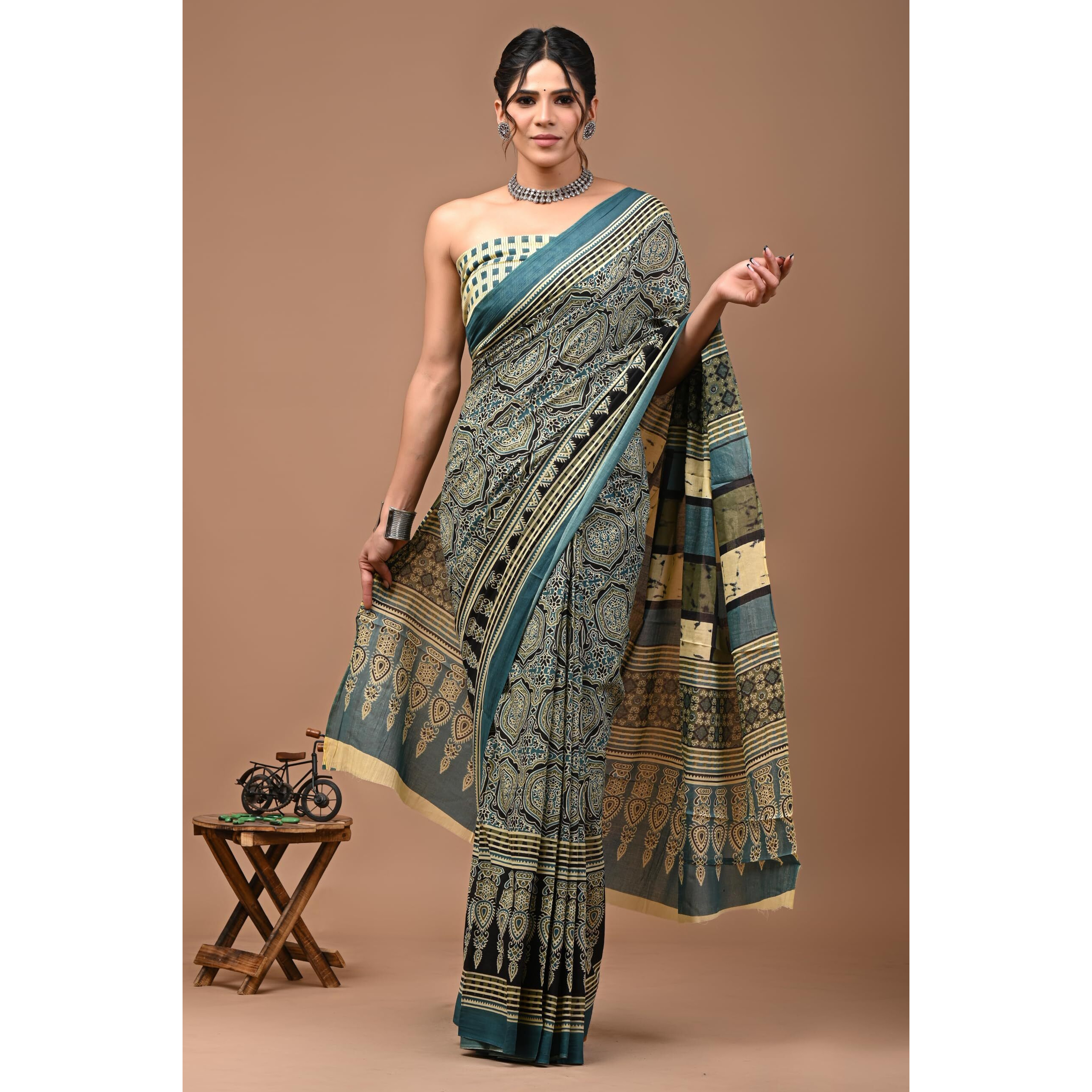 Crafts Moda Women Pure Cotton Multicolor Printed Saree With Blouse