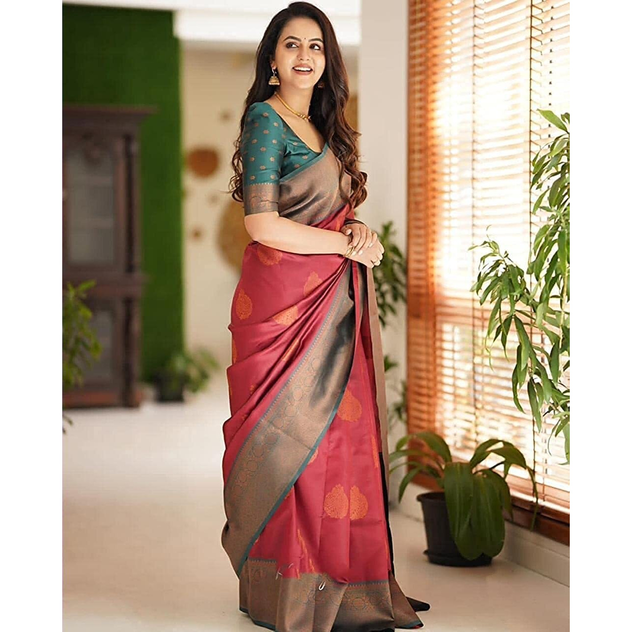 Sidhidata Banarasi Silk Womens Kanjivaram Banarasi Paithani Jacquard Silk Saree With Unstitched Blouse Piece (Silk Queen_Rana_Free Size), Rama