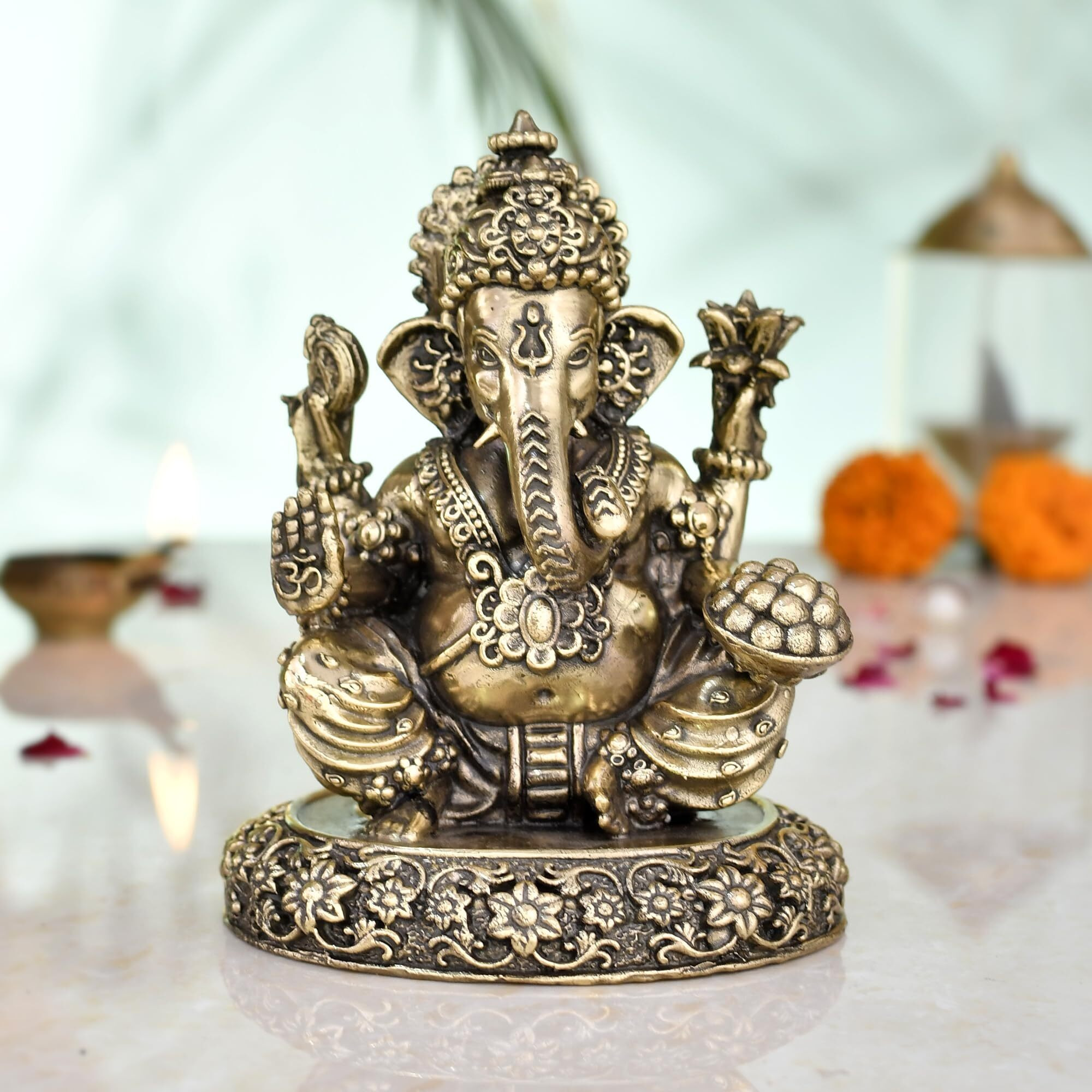 CraftVatika Ganesha Brass Idol Sitting on Base - Brass Ganpati Sitting Idol Brass Ganesha Murti Statue Pooja Home Dcor Gift (3 Inch Height)