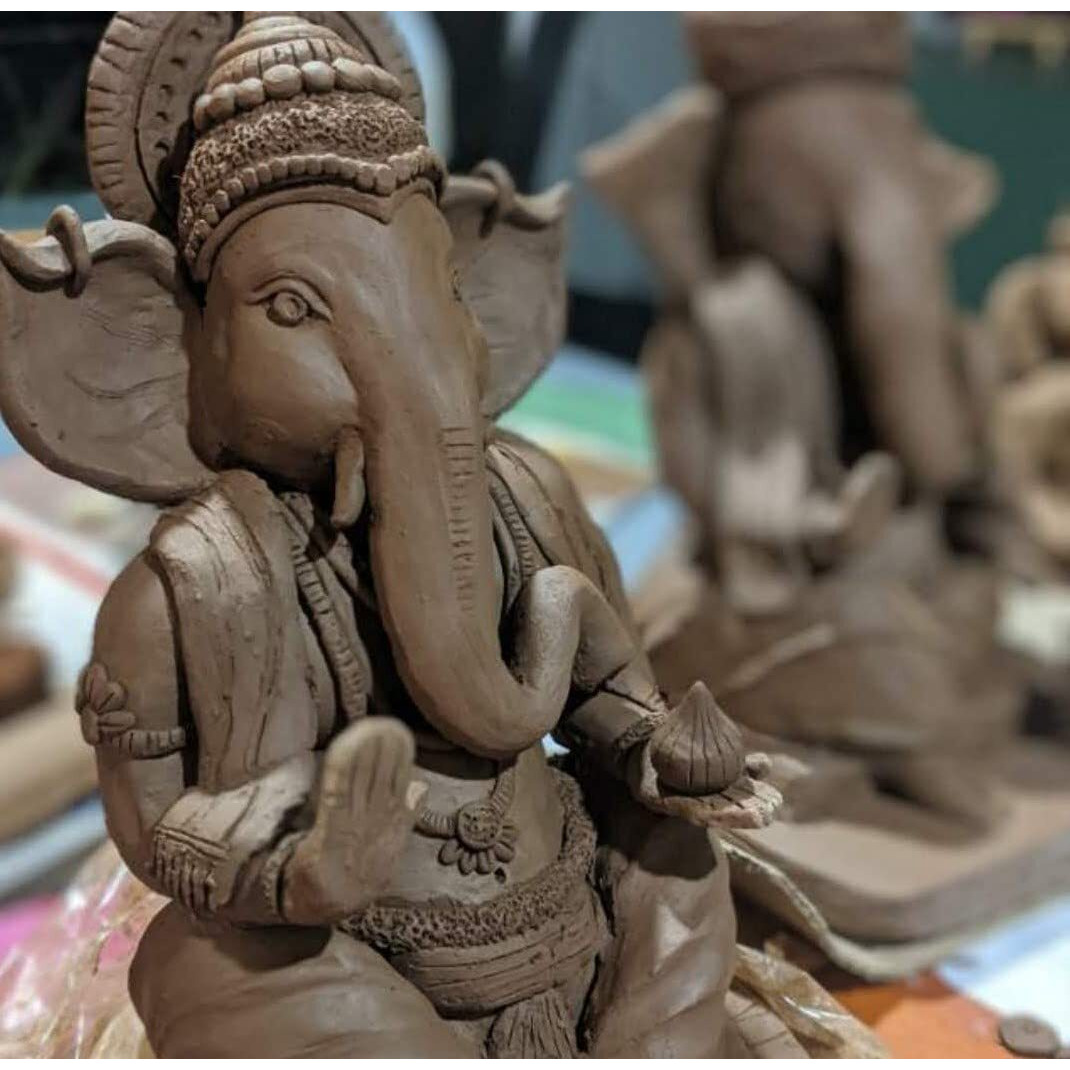 Ganesh Pottery Earthen Terracotta Ready to Use Natural Clay. Best for Sculpting, Pottery, Jewelry Making, Ecofriendly Ganesha Idol Making, Art and Craft Activities (4kg, Brown)