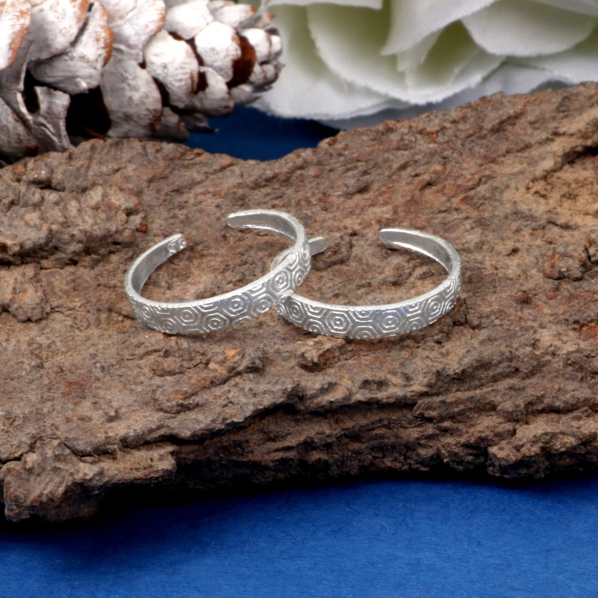 Silver Chest Silver Toe Rings for Women Silver 925 - Elegant And Comfortable 3D Self Design Simple Toe Ring Silver Bands For Girls
