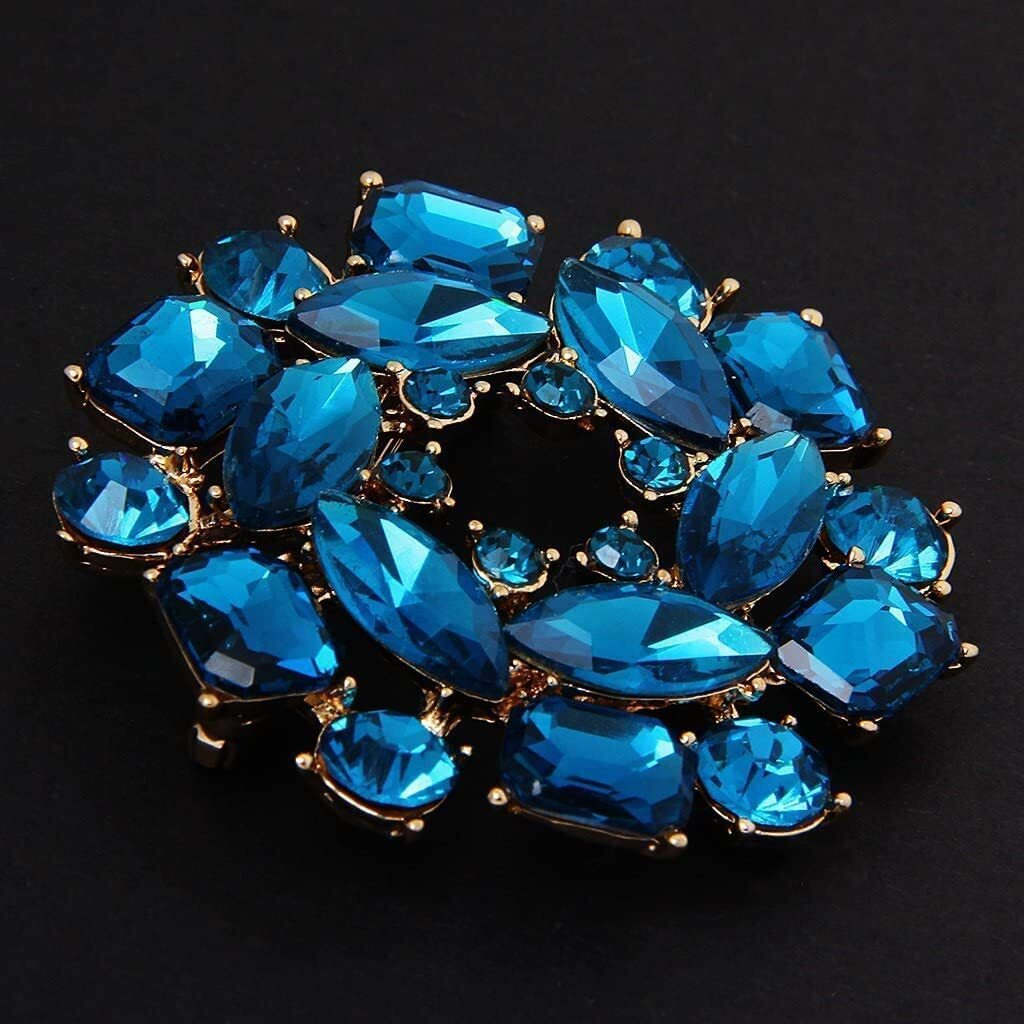 YouBella Jewellery Latest Stylish Unisex Brooch for Women/Girls/Men (Style 2)