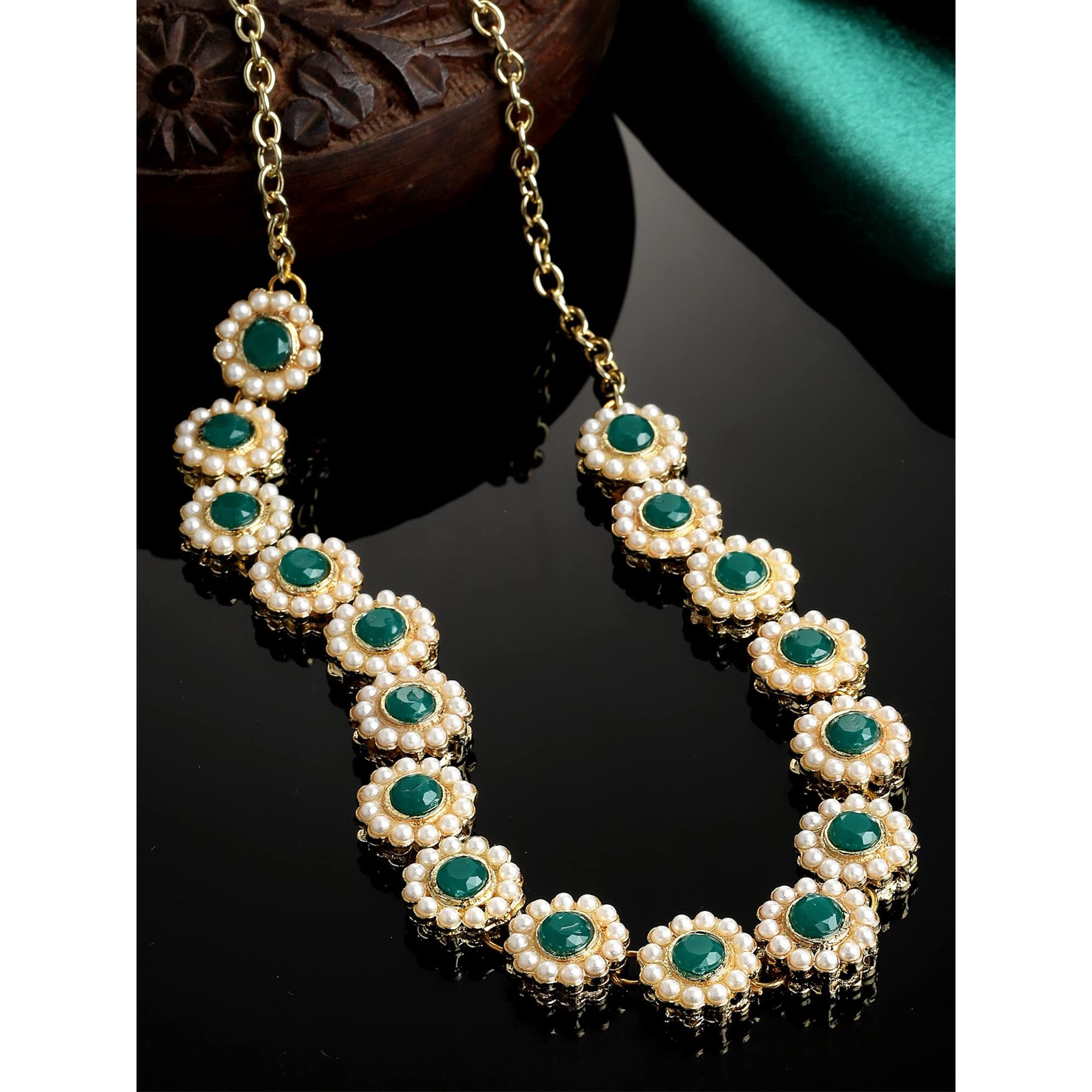 Karatcart Gold Plated Green Sun Flower Design Kundan Metal Hairband for Women - Green