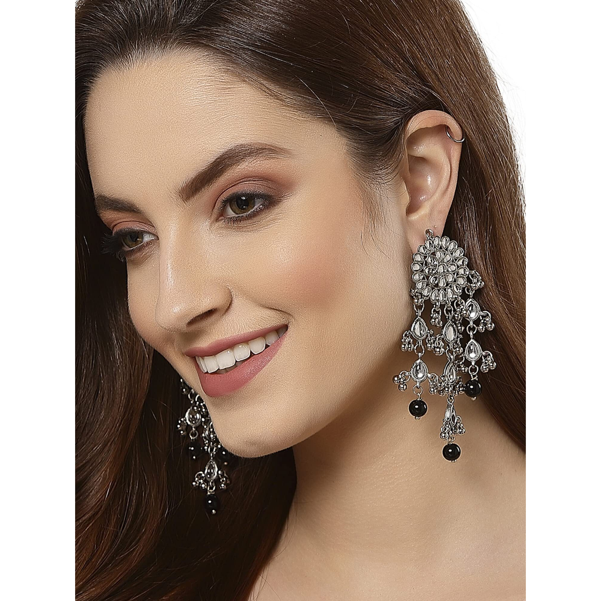 Karatcart Oxidised Silver Kundan Tassel Earrings for Women (Silver)