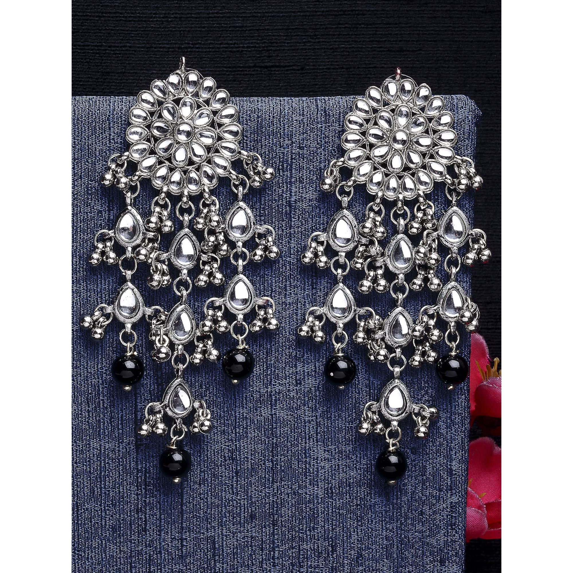 Karatcart Oxidised Silver Kundan Tassel Earrings for Women (Silver)