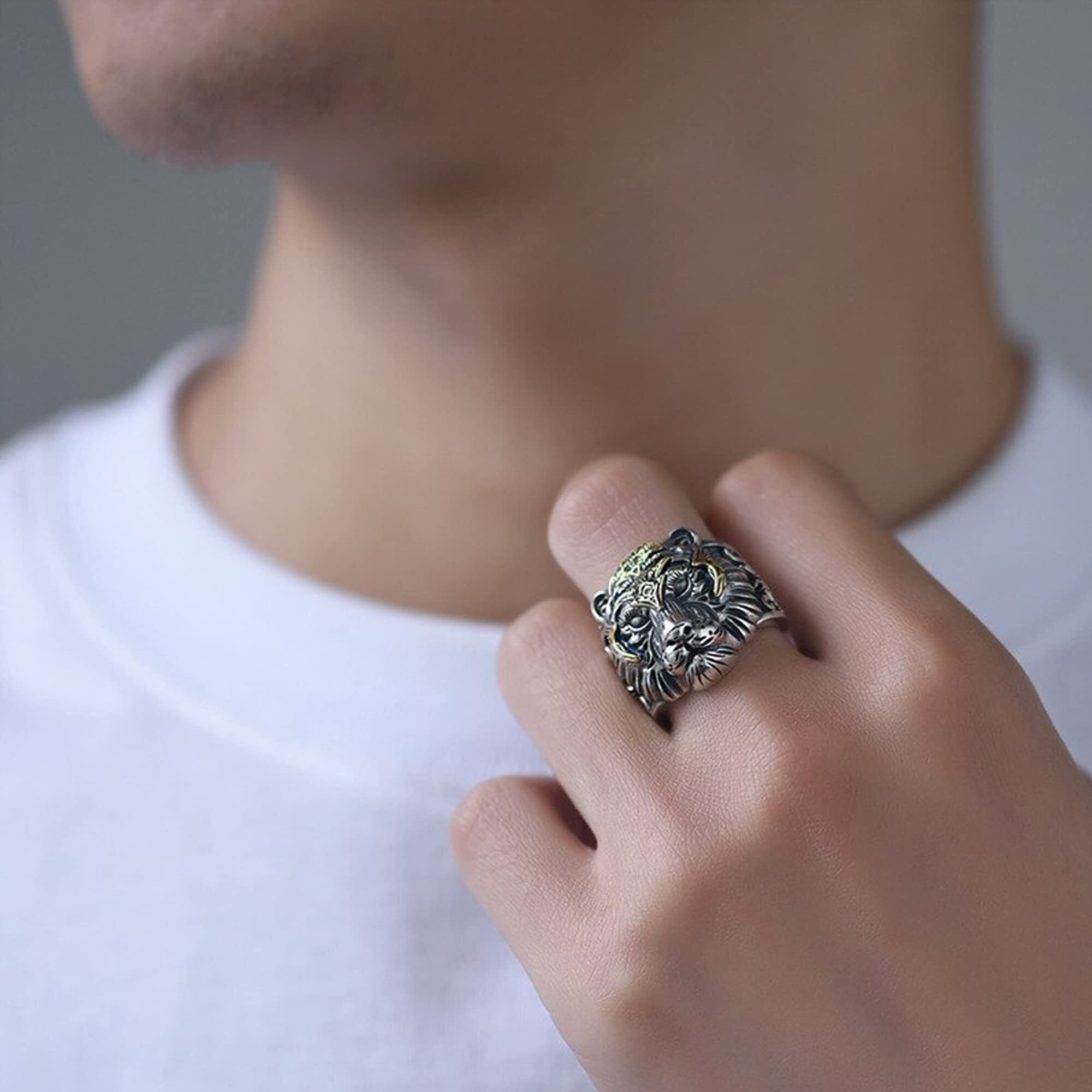 Fashion Frill Charming Rings For Men Silver King Lion Silver Plated Stylish Silver Ring For Men Boys Girls Stainless Steel Dude Evil Eye Chain Rings for Men Boys Jewellery Love Gifts