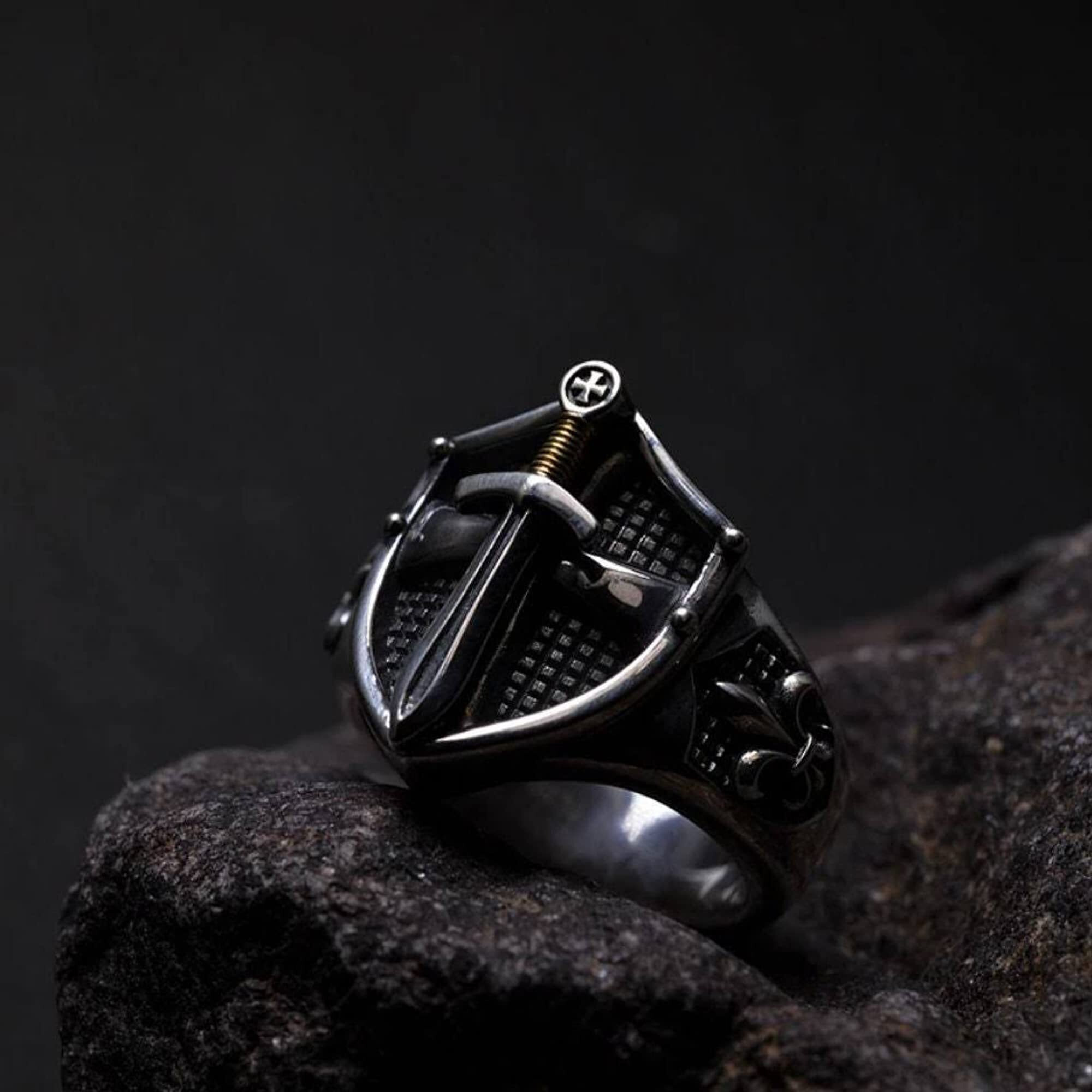 Fashion Frill Rings For Men Silver King Lion Silver Plated Stylish Silver Ring For Men Boys Girls Stainless Steel Dude Evil Eye Chain Rings for Men Boys Jewellery Love Gifts (American)