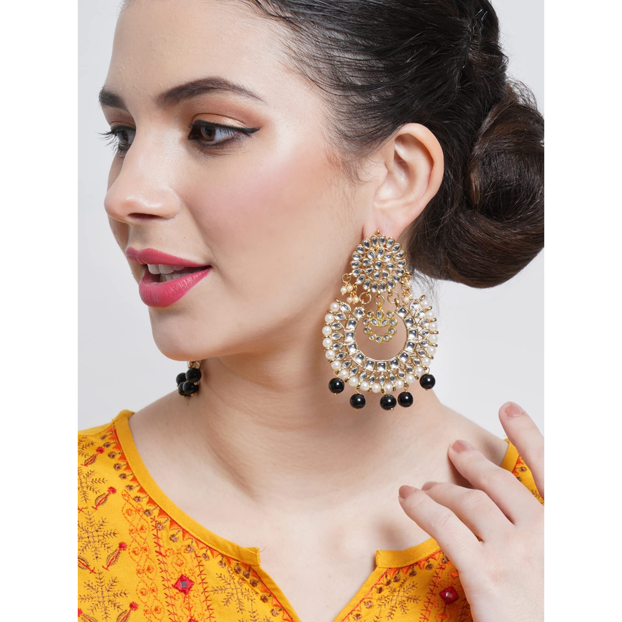 Karatcart Black Drops Kundan Chandbali Earrings for Women