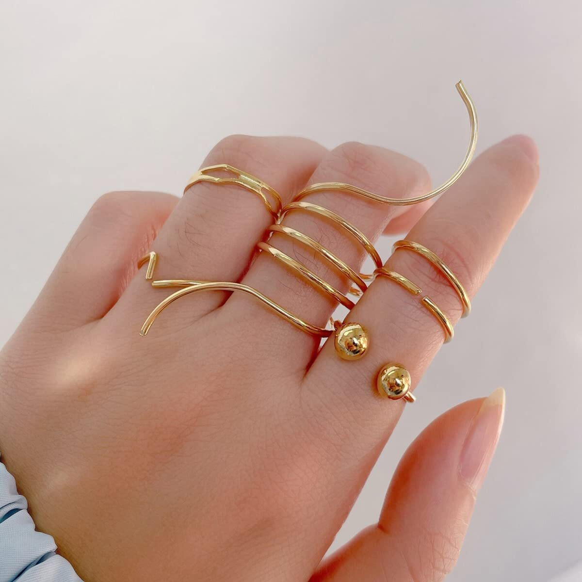 Jewels Galaxy Mesmerizing Vintage Gold Plated Stunning Rings For Women/Girls (Mixed Sizes) (Design 23)