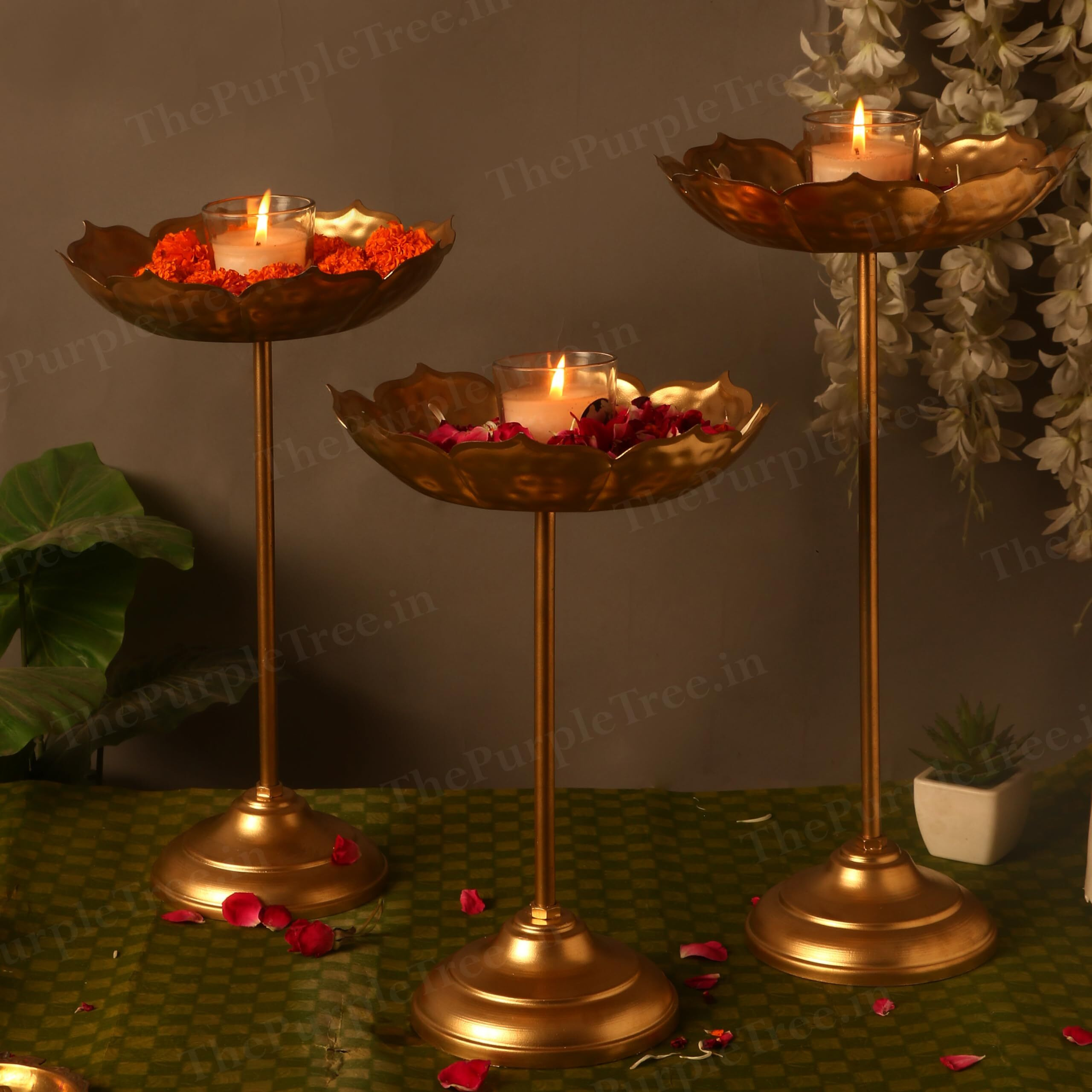 The Purple Tree Beautiful Handcrafted Lotus Urli Bowl with Stands for Diwali (Pack of 3, 30 cm) Decorative Bowl with Stands for Floating Flowers and Tea Light Candles Home, Urli Stand Tealight Holder