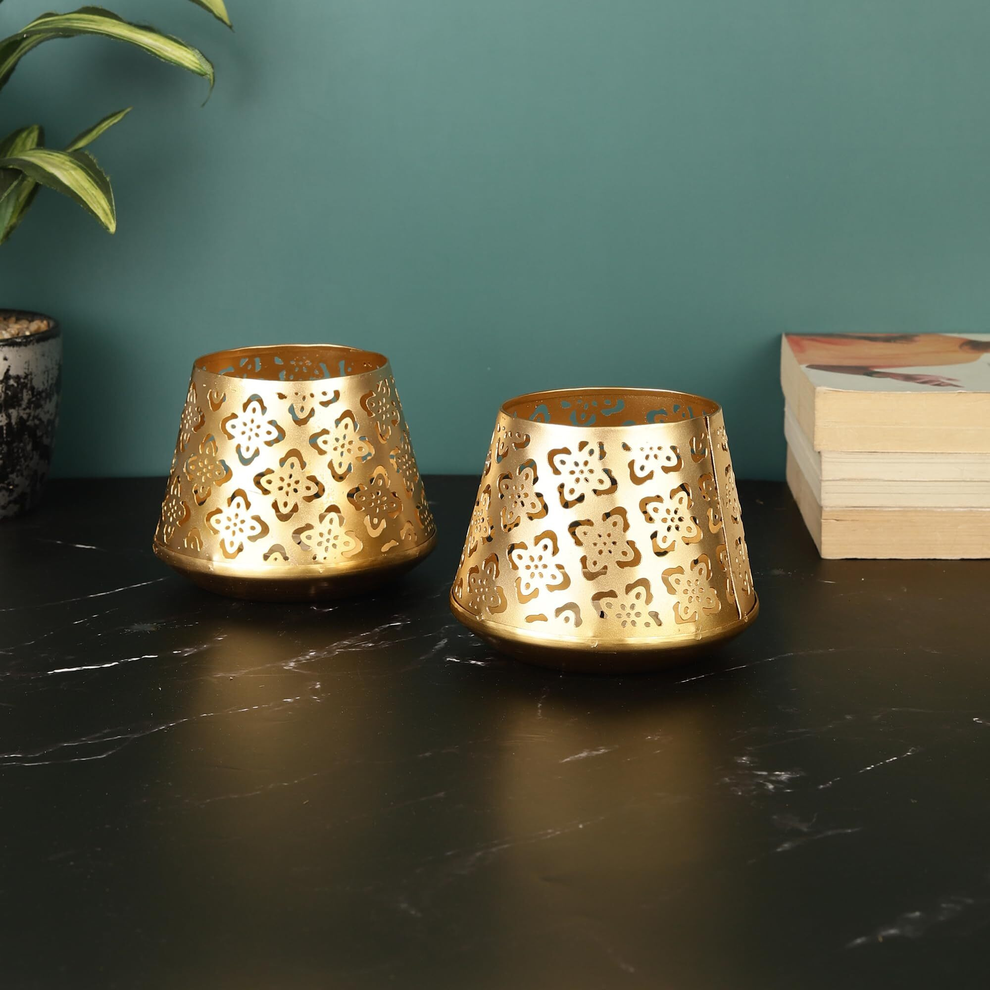 Purestory Lanterns for Home Decor | Tea Light Candle Holder Lantern | Antique Metal Lantern and Hanging Tealight Holder for Home Decor Items | Lantern for Diwali | Size 3 Inches