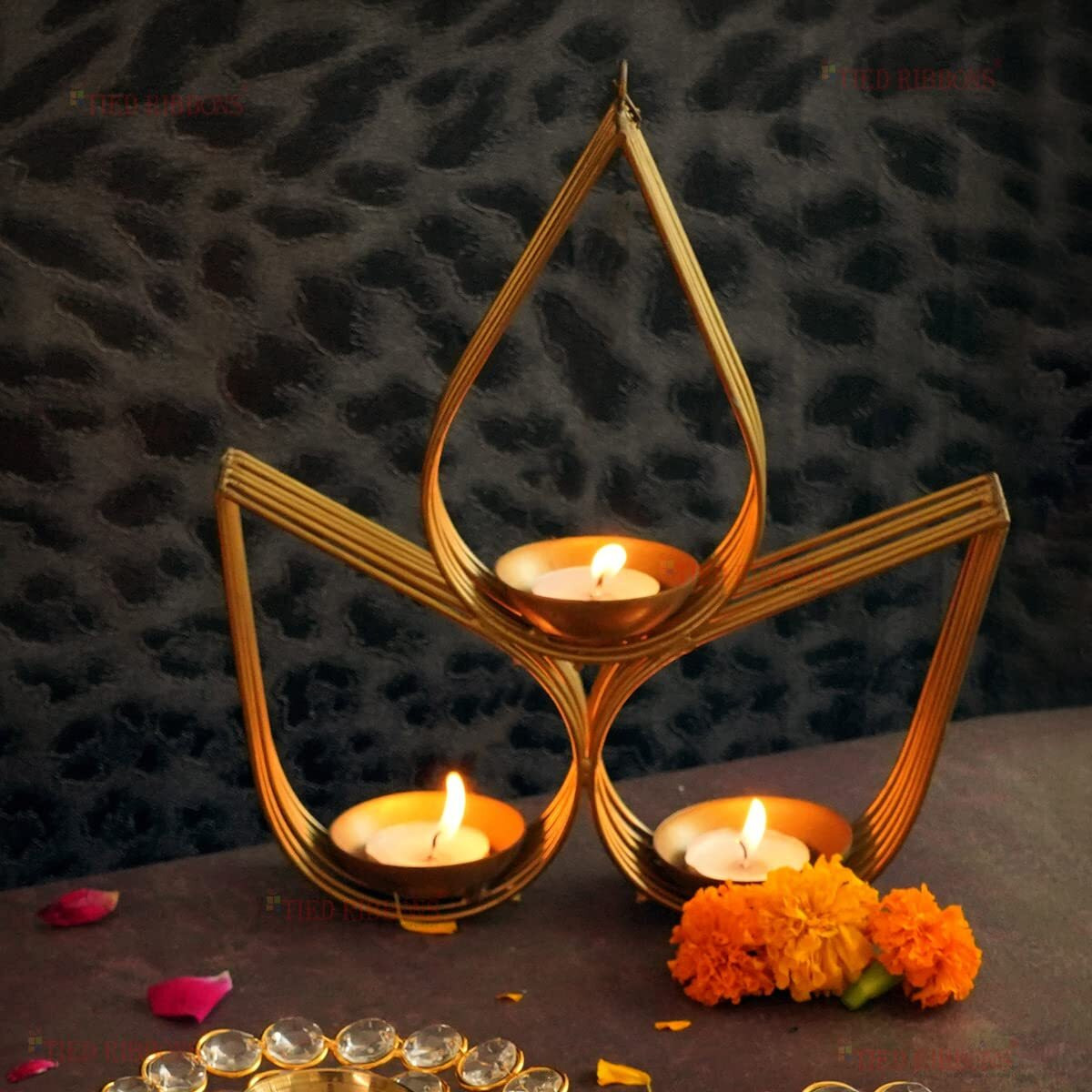 TIED RIBBONS Wall Hanging Tealight Candle Holders Metal Wall Sconce - Christmas Decorations Items for Home Decor Wall Restaurant Gifts (Metal, Pack of 1)