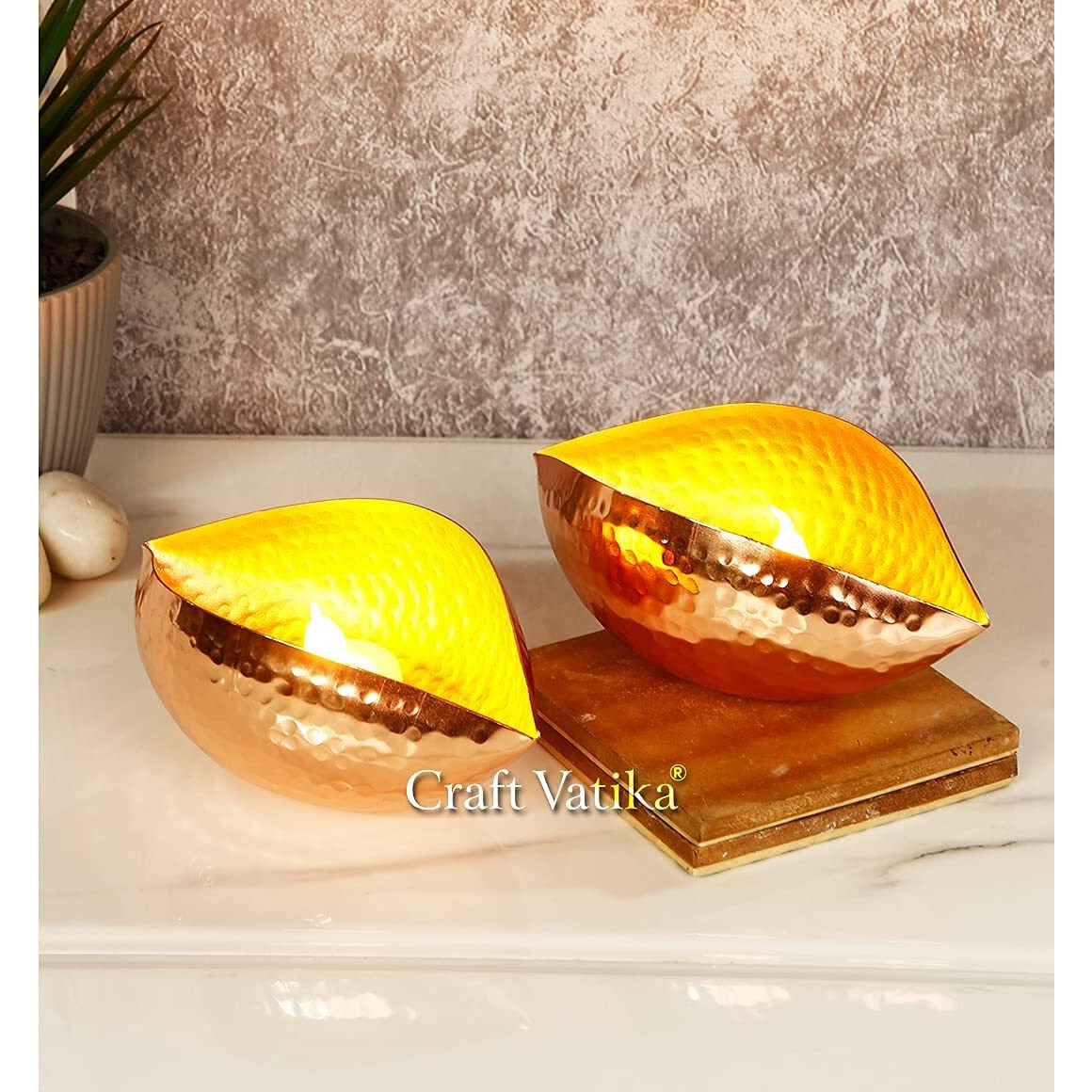 CraftVatika Tealight Candle Holders Stand Hand Hammered Metal Centerpiece Decor Home Decoration Gift (Set of 2)