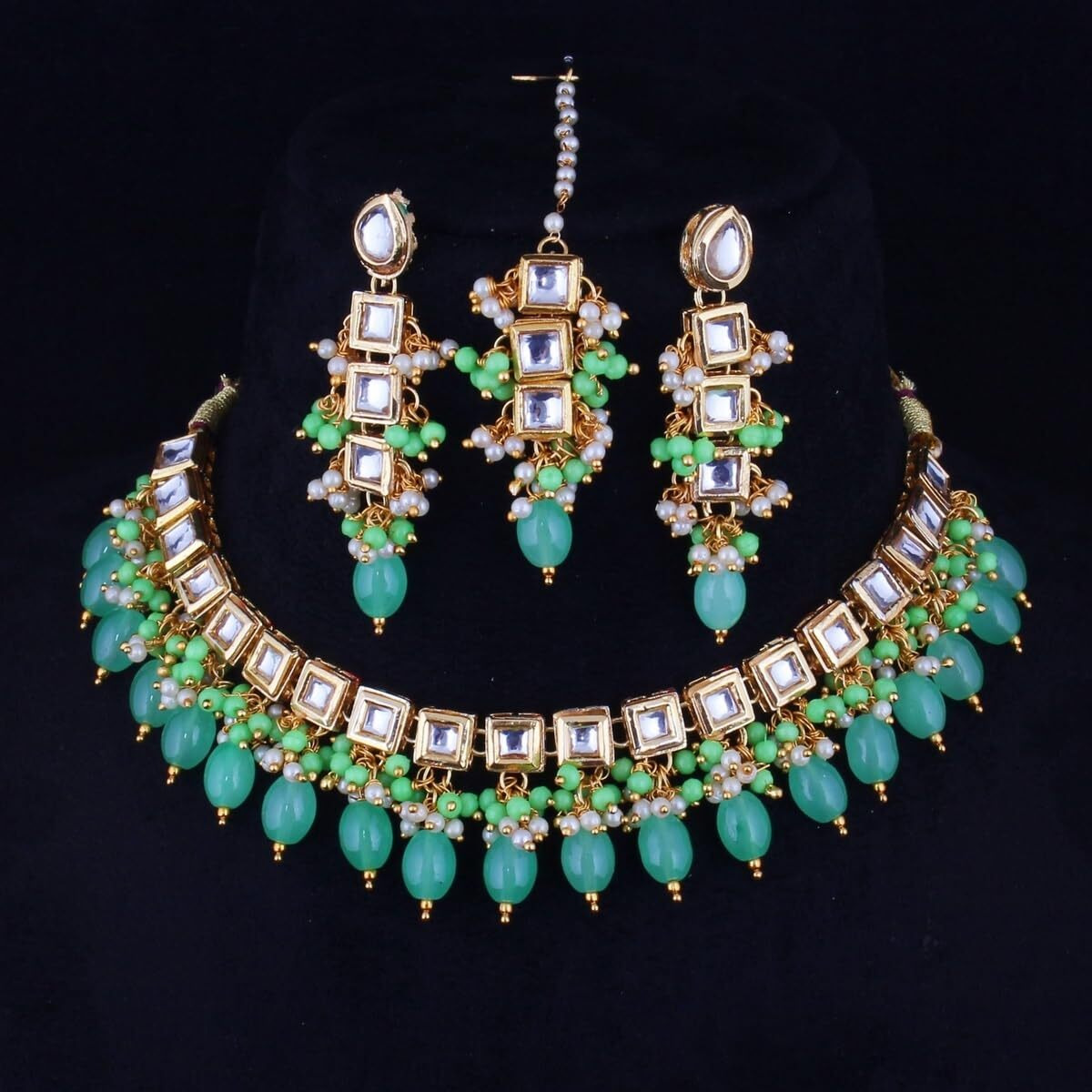 LUCKY JEWELLERY Back Meenakari 18k Gold Plated Green Color Square Shape Tika Earring Combo Jewellery Set Uncut Kundan Big Faux Kundan Dibbi Kundan Choker Necklace Set for Girls & Women
