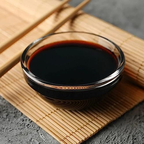 Kikkoman Naturally Brewed Soy Sauce - 1 Litre | Made in Japan, All Purpose Seasoning - 4 ingredients- Soy Beans, Salt, Water, Wheat | Vegetarian, No Added Colour or Preservatives