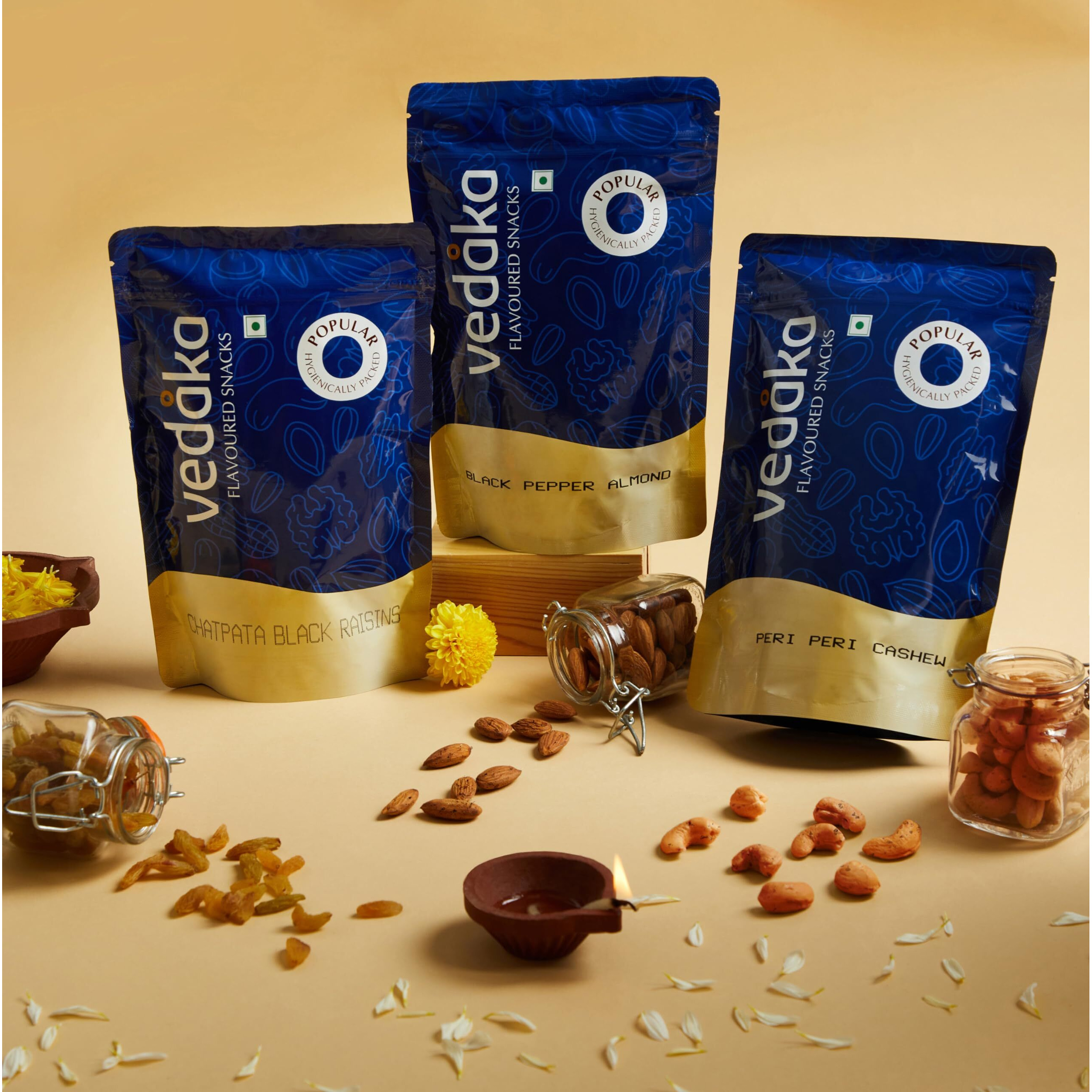 Amazon Brand - Vedaka Flavored Dry Fruits | Gift Box | 500 gm | Peri Peri Cashew 150 gm, Black Pepper Almond 150 gm, Chatpata Black Raisin 200 gm