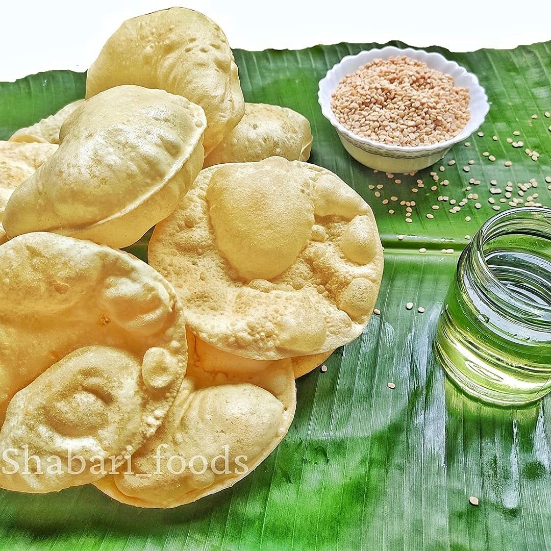 SRI AYYAPPA Kerala Salted Pappadam - 750 Gm - 4 Inch - Traditional Homemade Fryums/ Papad/ Appalam (150 Gm X 5 Pack) - 1 Kg