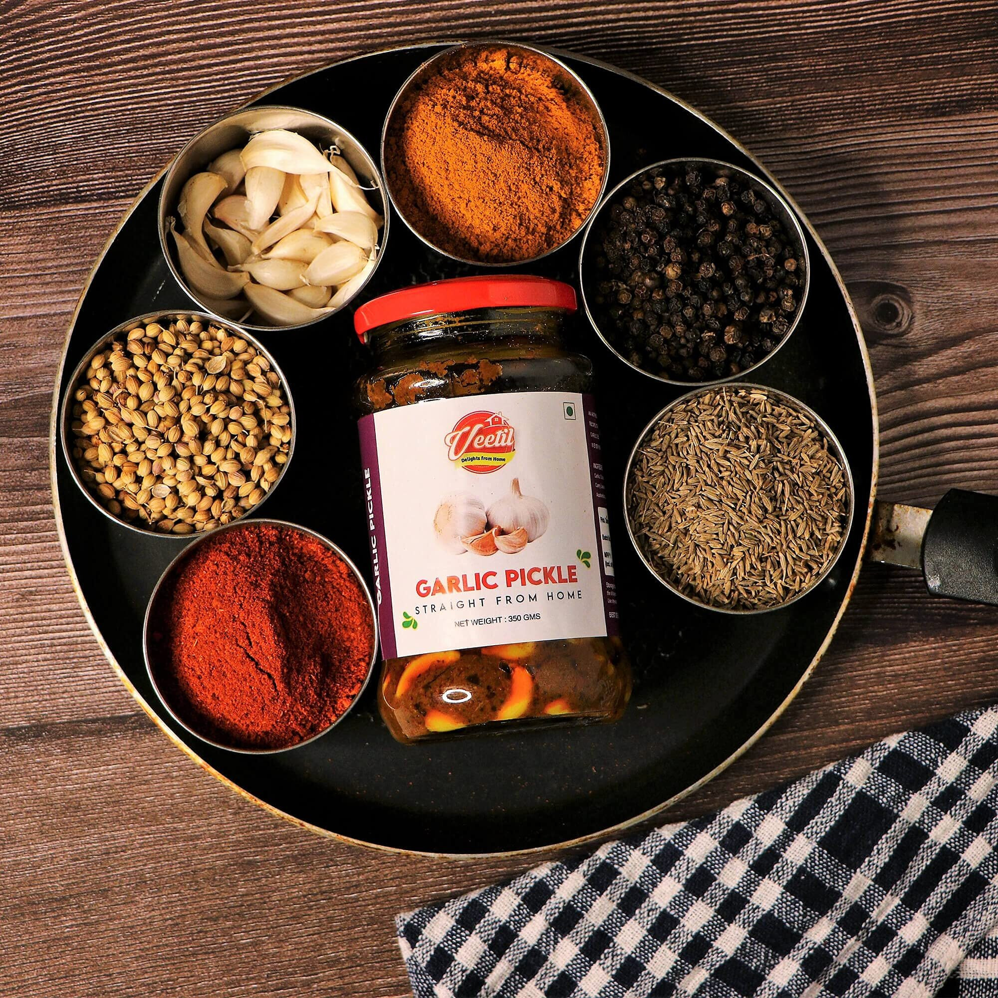 Veetil Garlic Pickle Homemade Fresh Lahsun Ka Aachar Glass Jar 350g - Mothers Recipe | Organic South Indian Pickles | Healthy Lasun Pickles | Traditional Home Made Achaar (Garlic)
