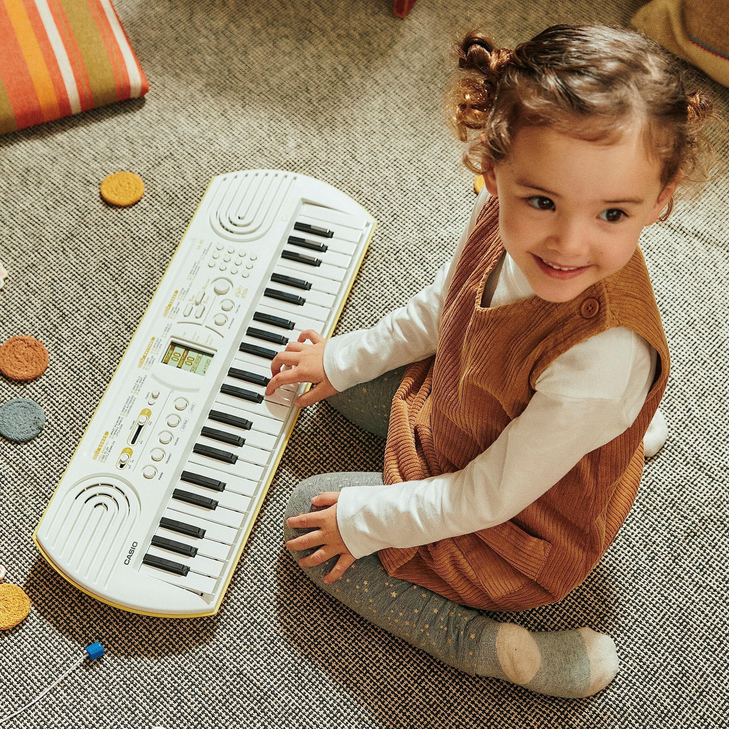 Casiotone Mini Keyboard SA-80 with Piano tones, White (44 Keys)