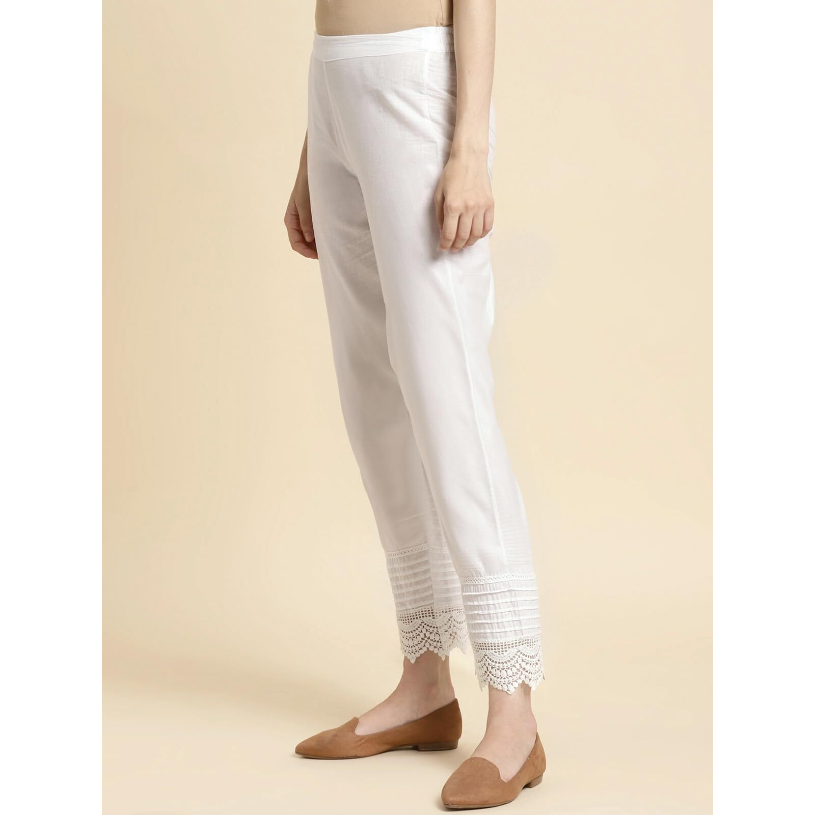 rangita Women 100% Cotton Off White Solid Calf Length Straight Pant, L