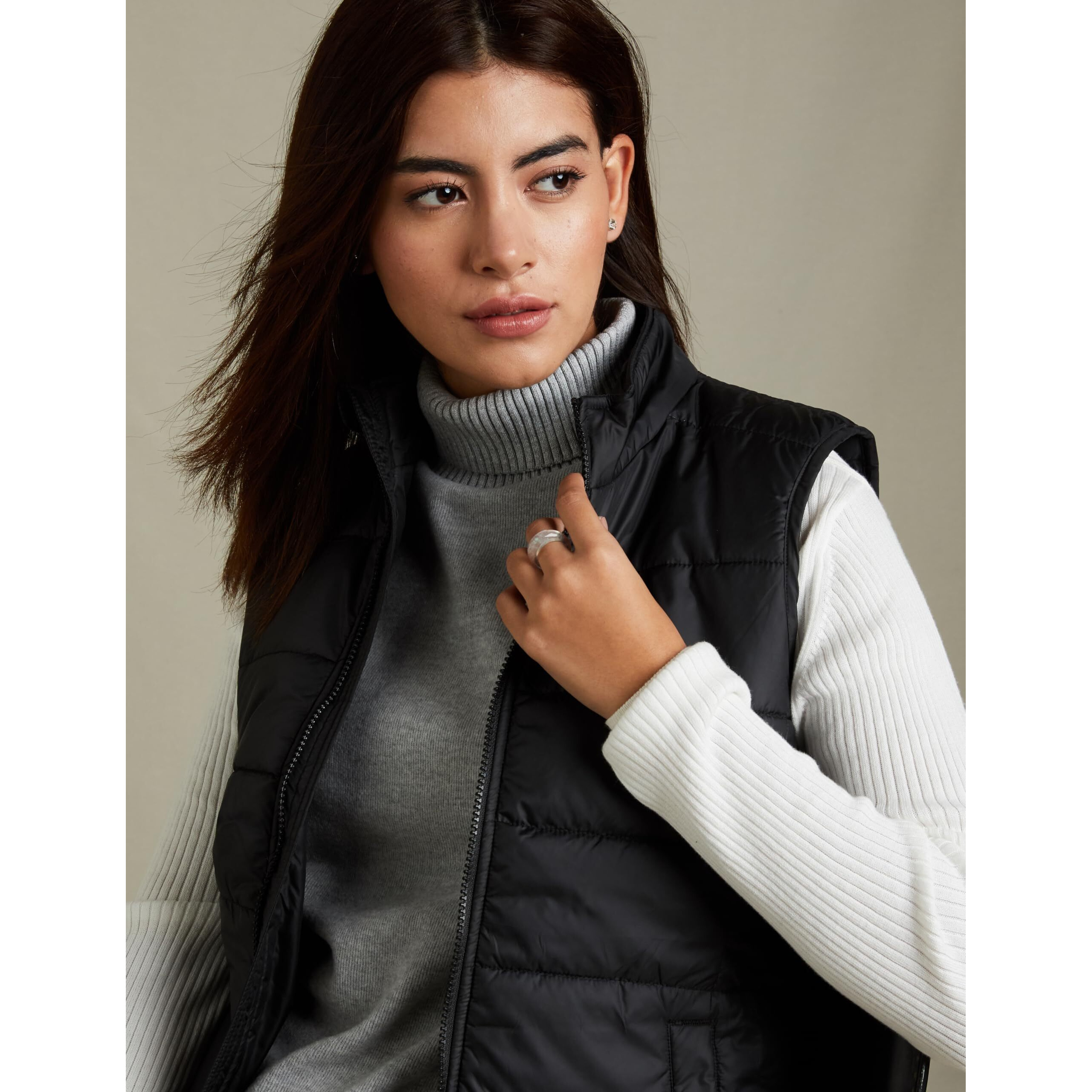 Amazon Brand - Symbol Women's Quilted Polyester Jacket (AW19KJ002_Black_Small)