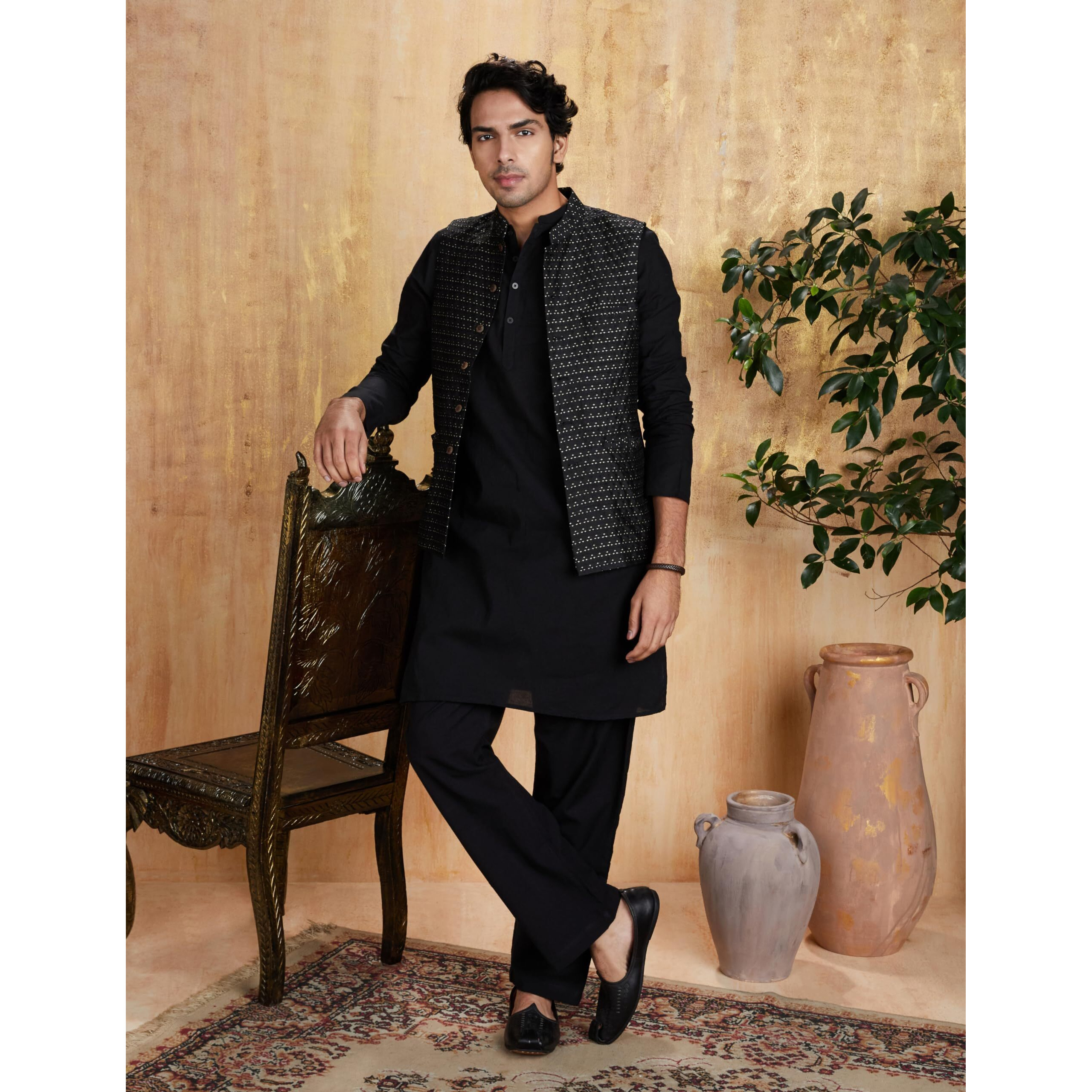 Amazon Brand - Symbol Men's Lightweight Nehru Jacket Black1 L