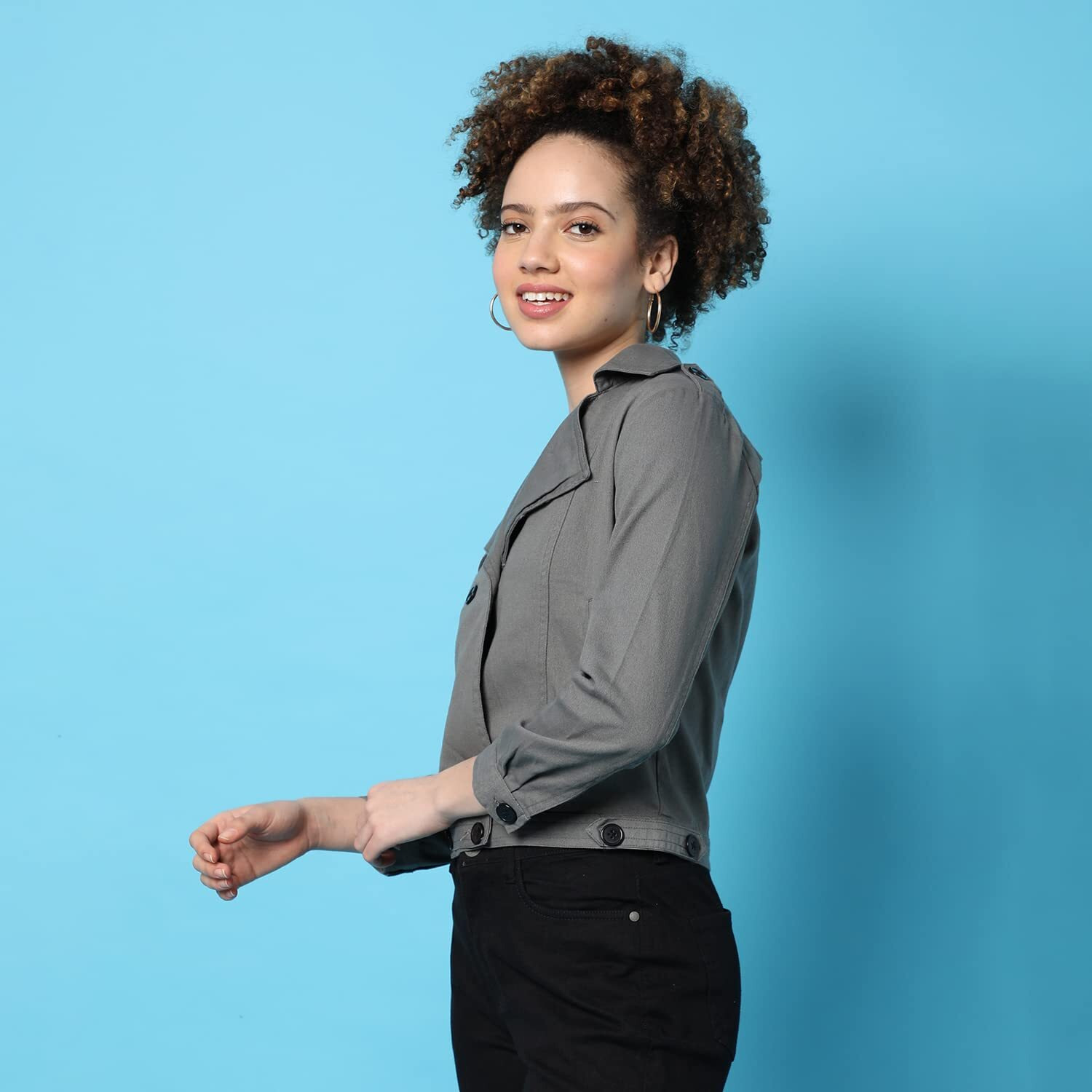 Campus Sutra Womens Grey Dry-Washed Denim Cotton Jacket Regular Fit For Casual Wear, Collared Neck, Double-Breasted, Stylis Crafted With Comfort Fit & High Performance For Everyday Wear