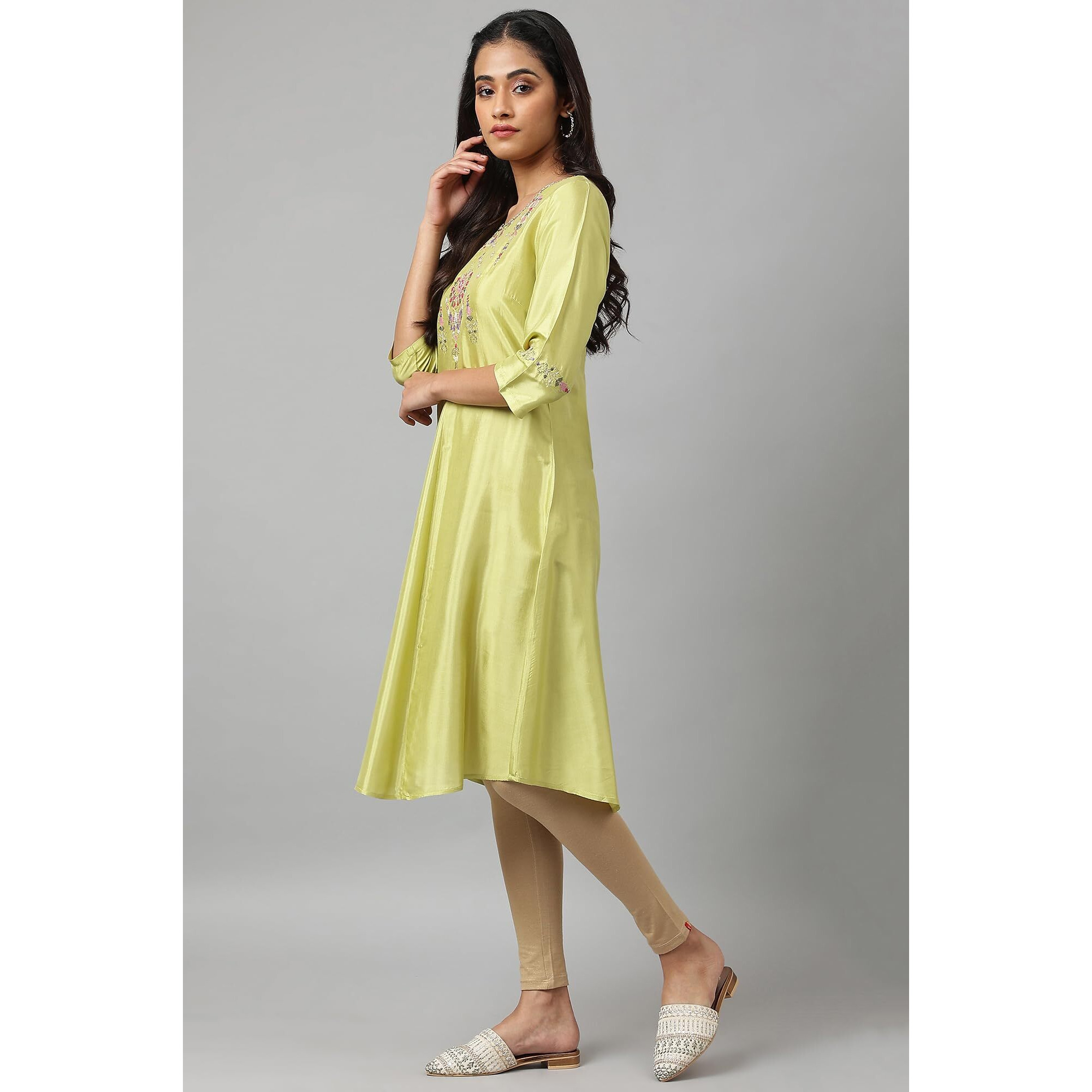 W for Woman Green Embroidered A-line Kurta_23AUW18128-218026_3XL