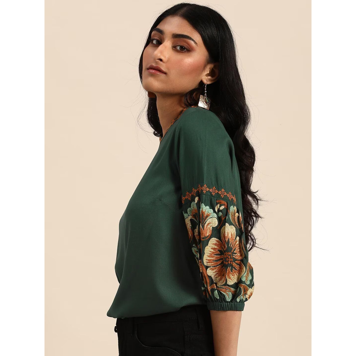 rytras Women's Embroidered Regular Top(Green,L)