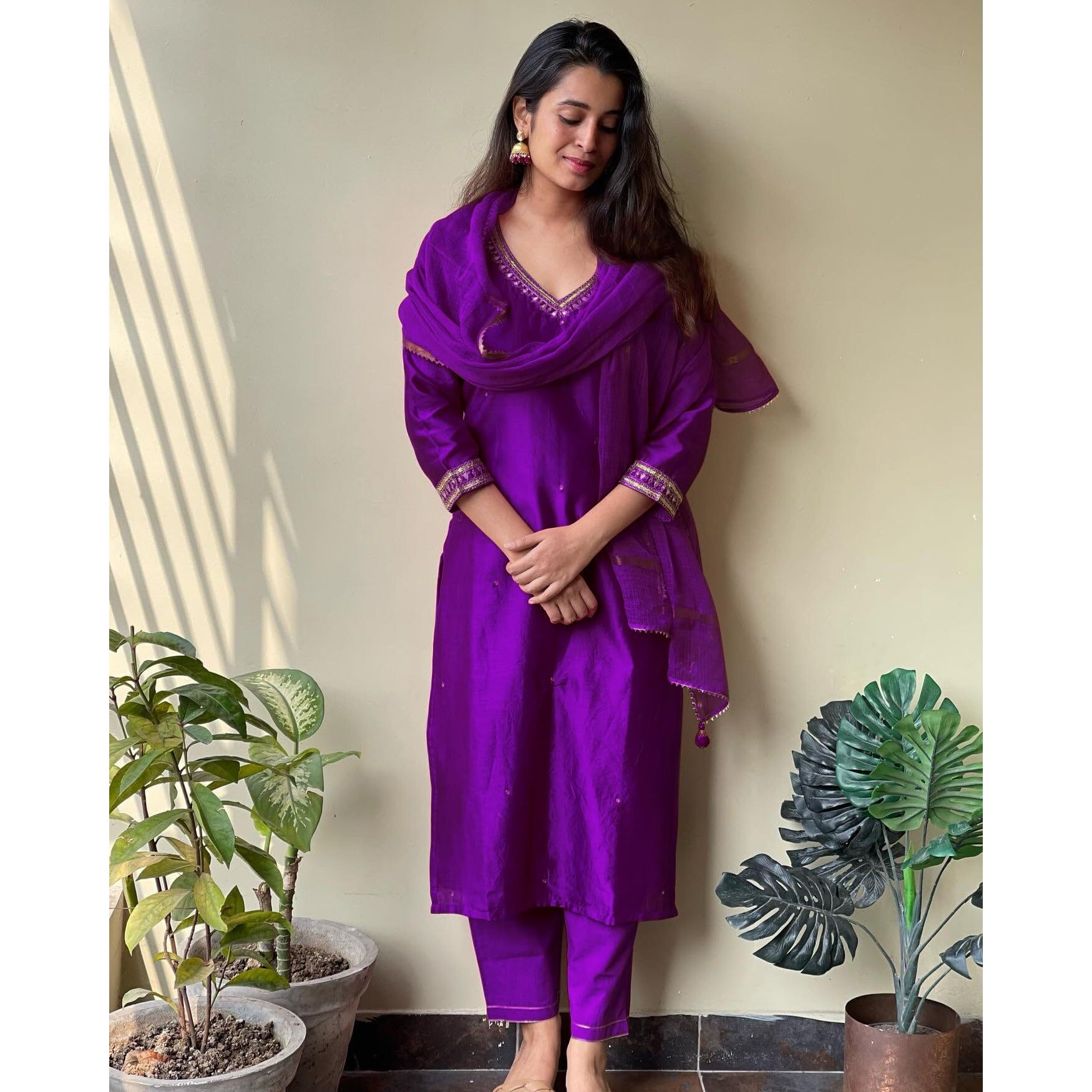 GoSriKi Women's Cotton Blend Straight Embroidered Kurta with Pant & Dupatta (BAGICHA Begani-GS_5XL_Begani_XXXXX-Large)