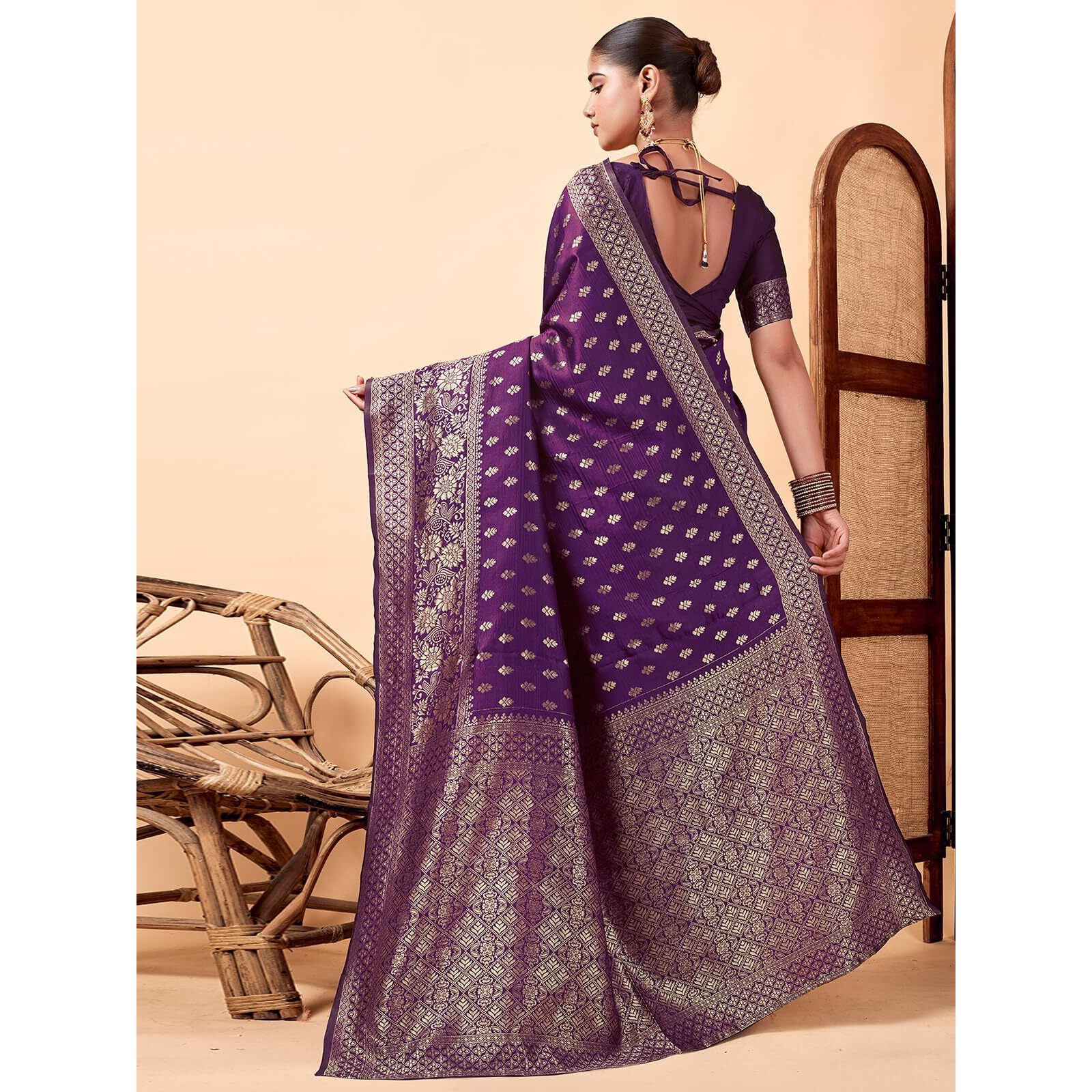 SAMAH Women's Woven Art Silk Saree (3589S230N_Dark Magenta)