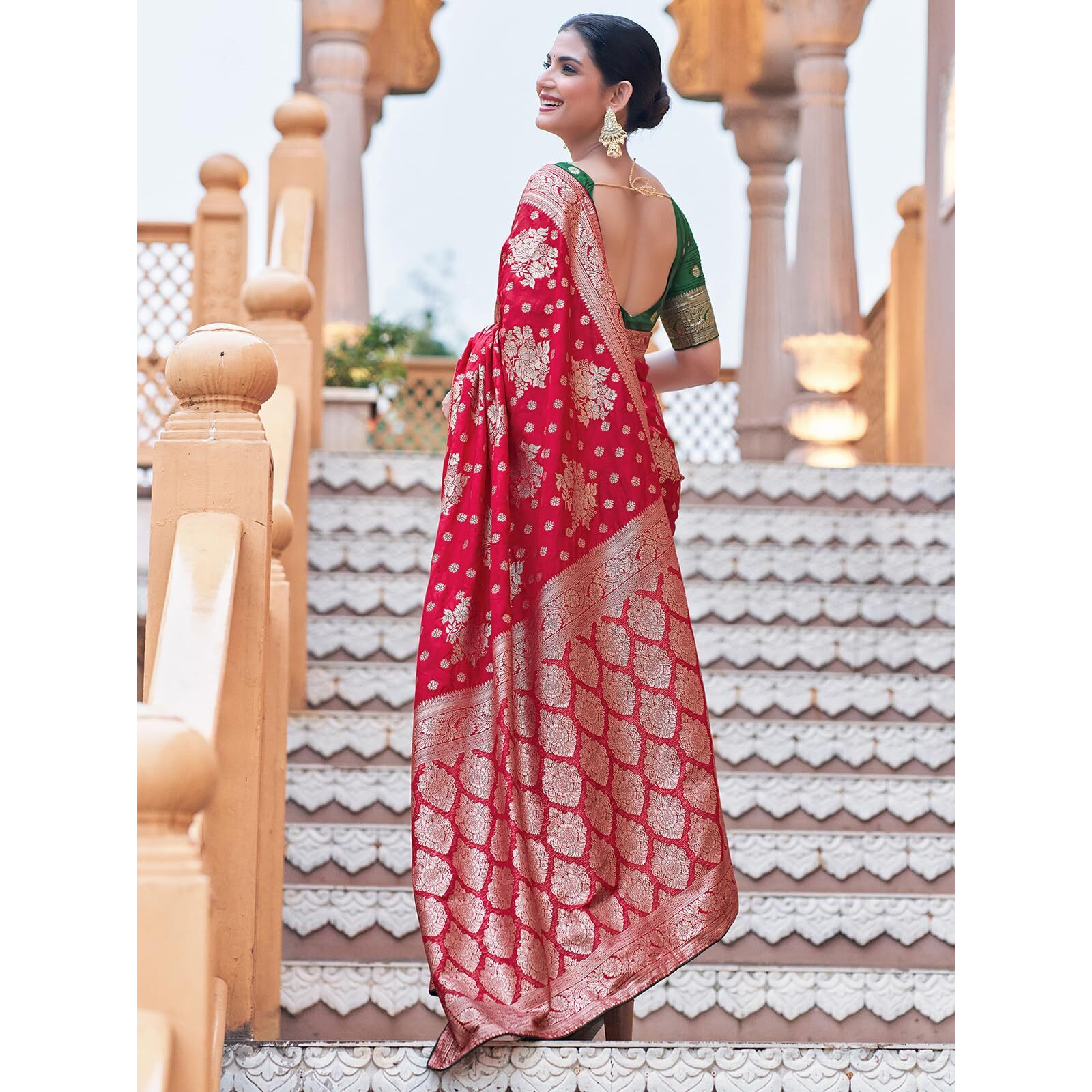 Satrani Women's Silk Blend Banarasi Jacquard Saree with Unstitched Blouse Piece (3889S313N_Red)