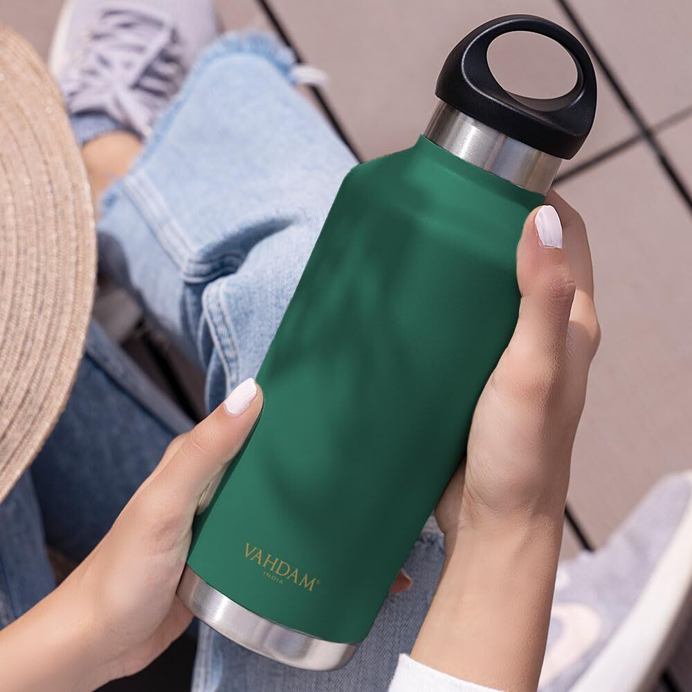 VAHDAM, Stainless Steel Travel Bottle 500ml - Green | Leak-Proof, Vacuum Insulated, Double Wall | Sweat-Proof Water Bottle for Hot and Cold Drinks