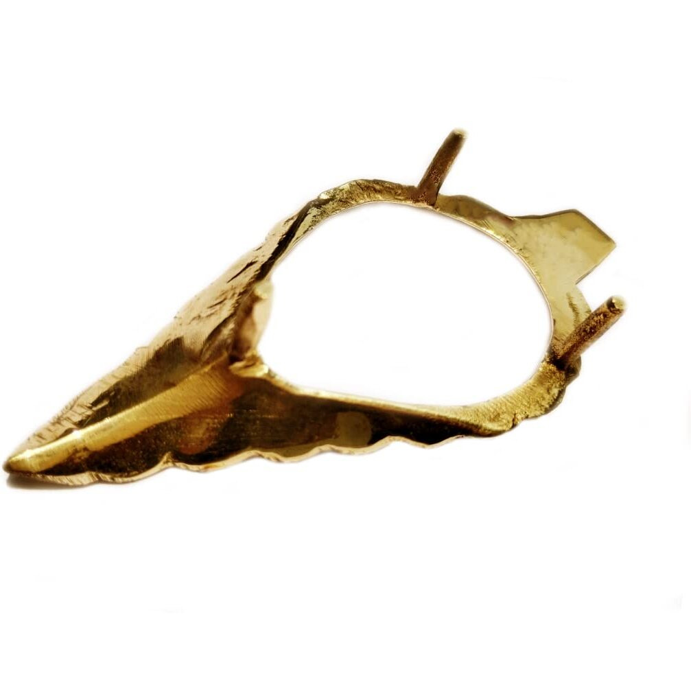 MAYAPURI Brass Shankha Stand for Puja, Sankha Stand for 4-7 inch Shank (Pack of 1)